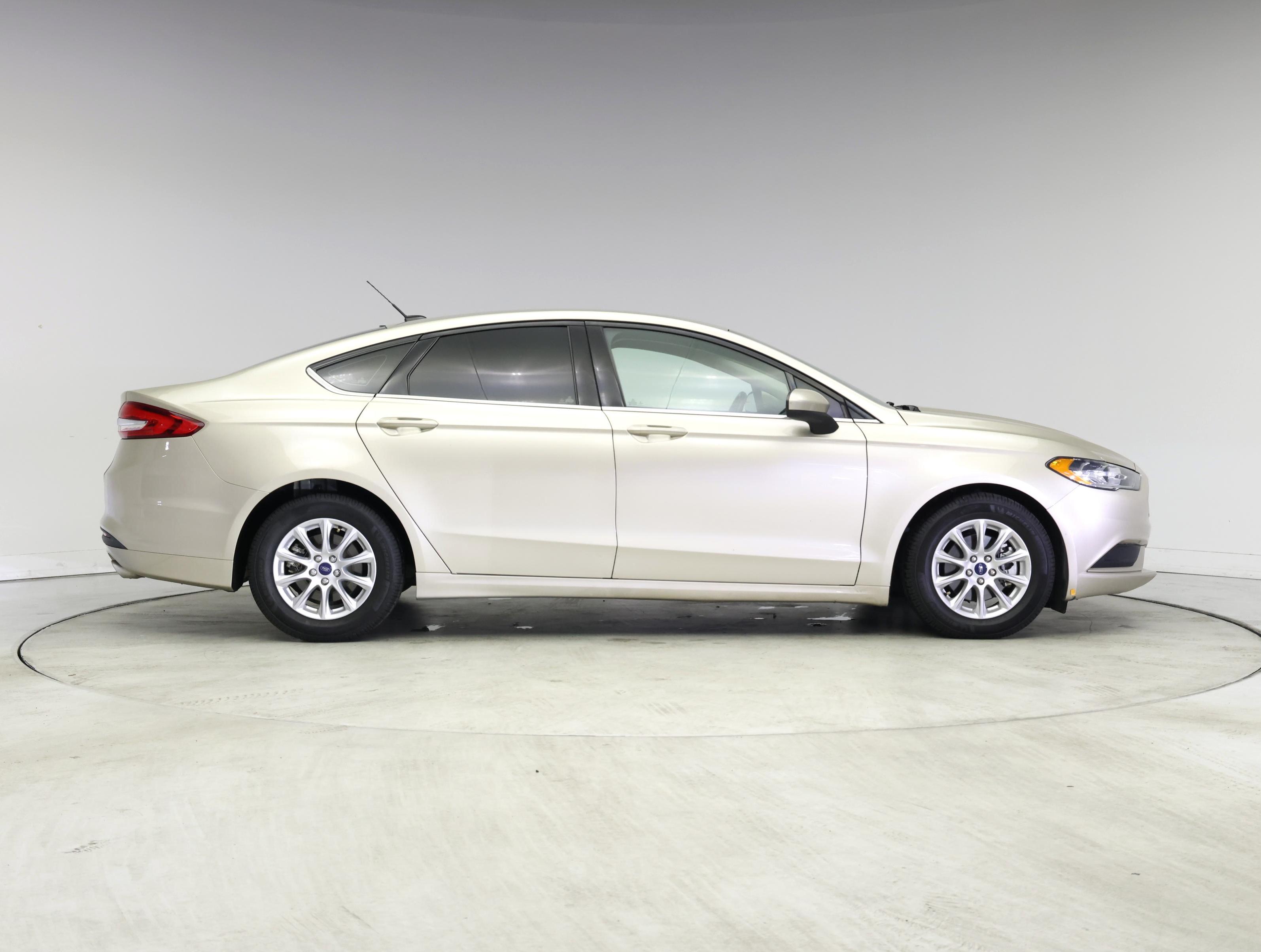Thumbnail: 2018 Ford Fusion - 7