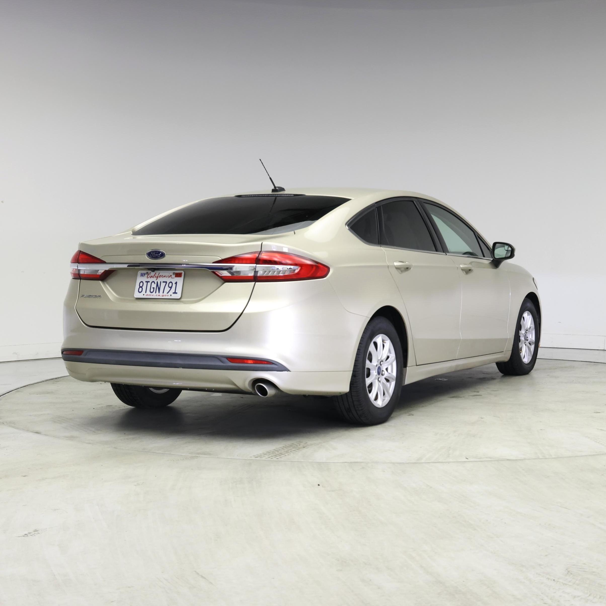 Thumbnail: 2018 Ford Fusion - 8