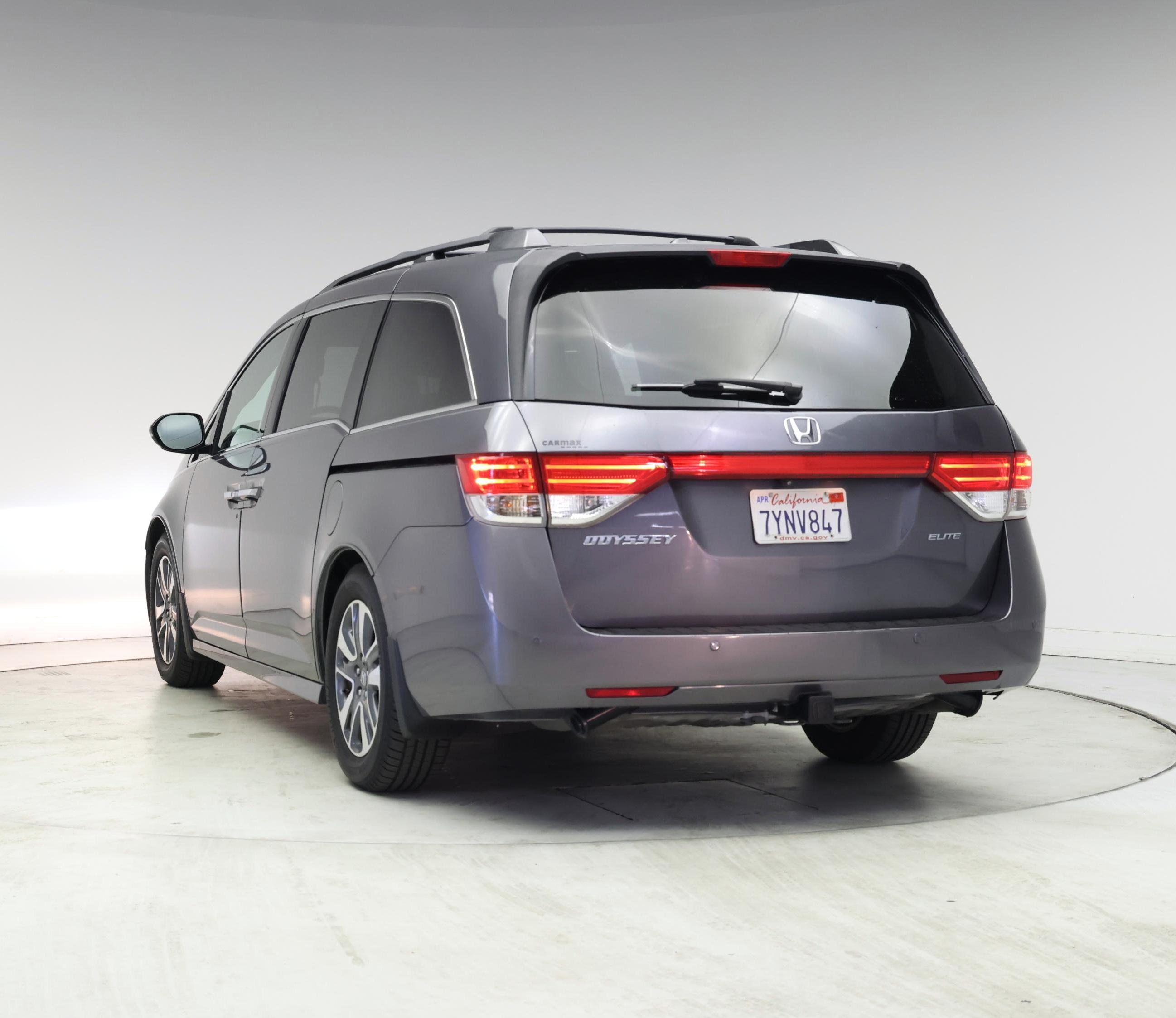 Thumbnail: 2017 Honda Odyssey - 2