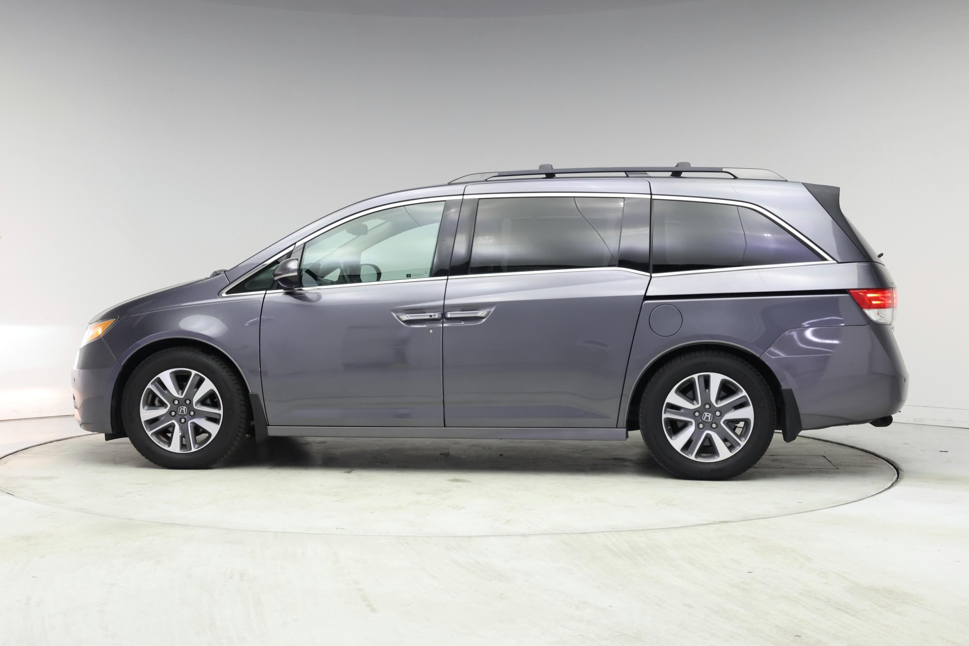 Thumbnail: 2017 Honda Odyssey - 3