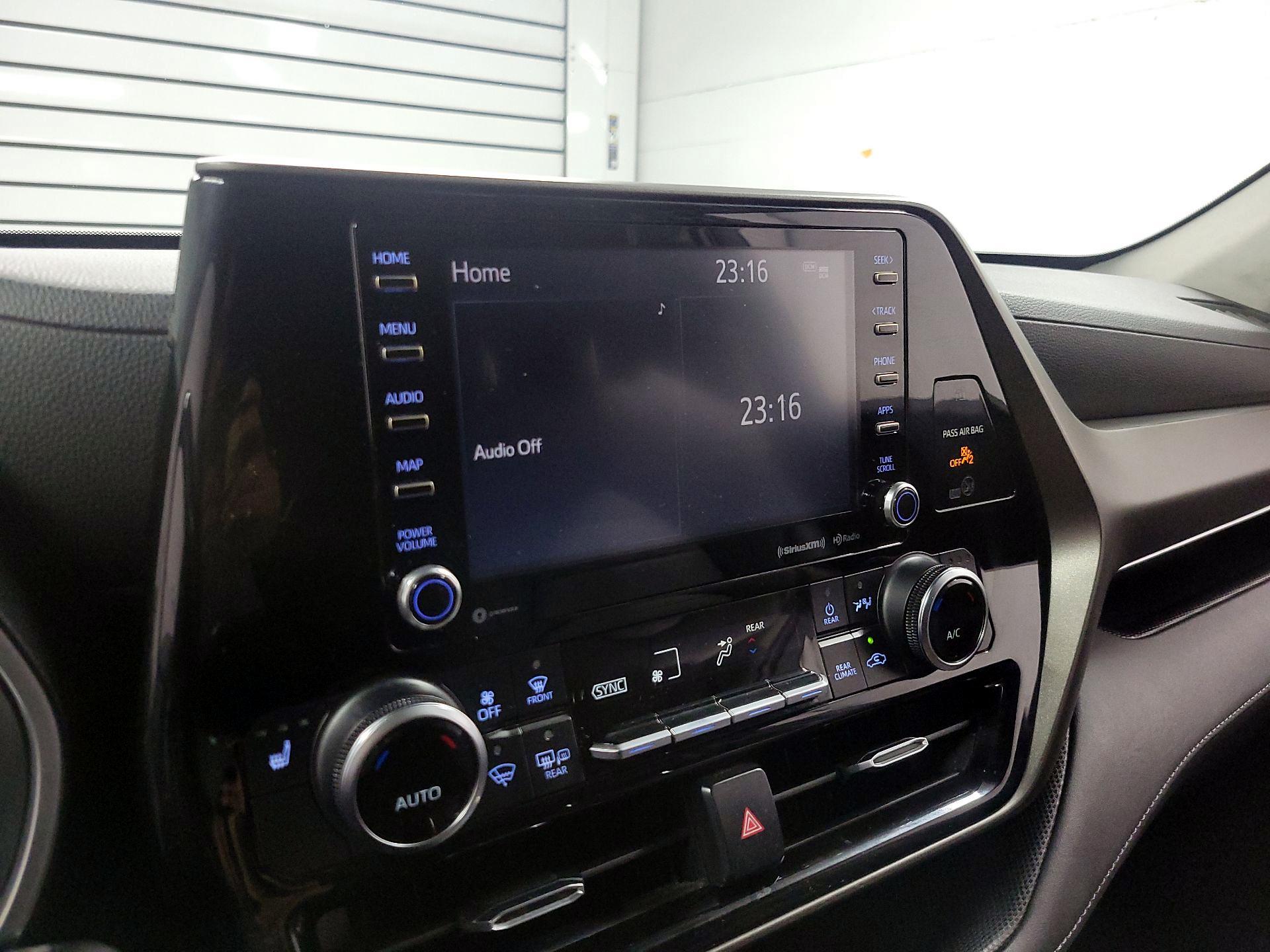 Thumbnail: 2020 Toyota Highlander - 15