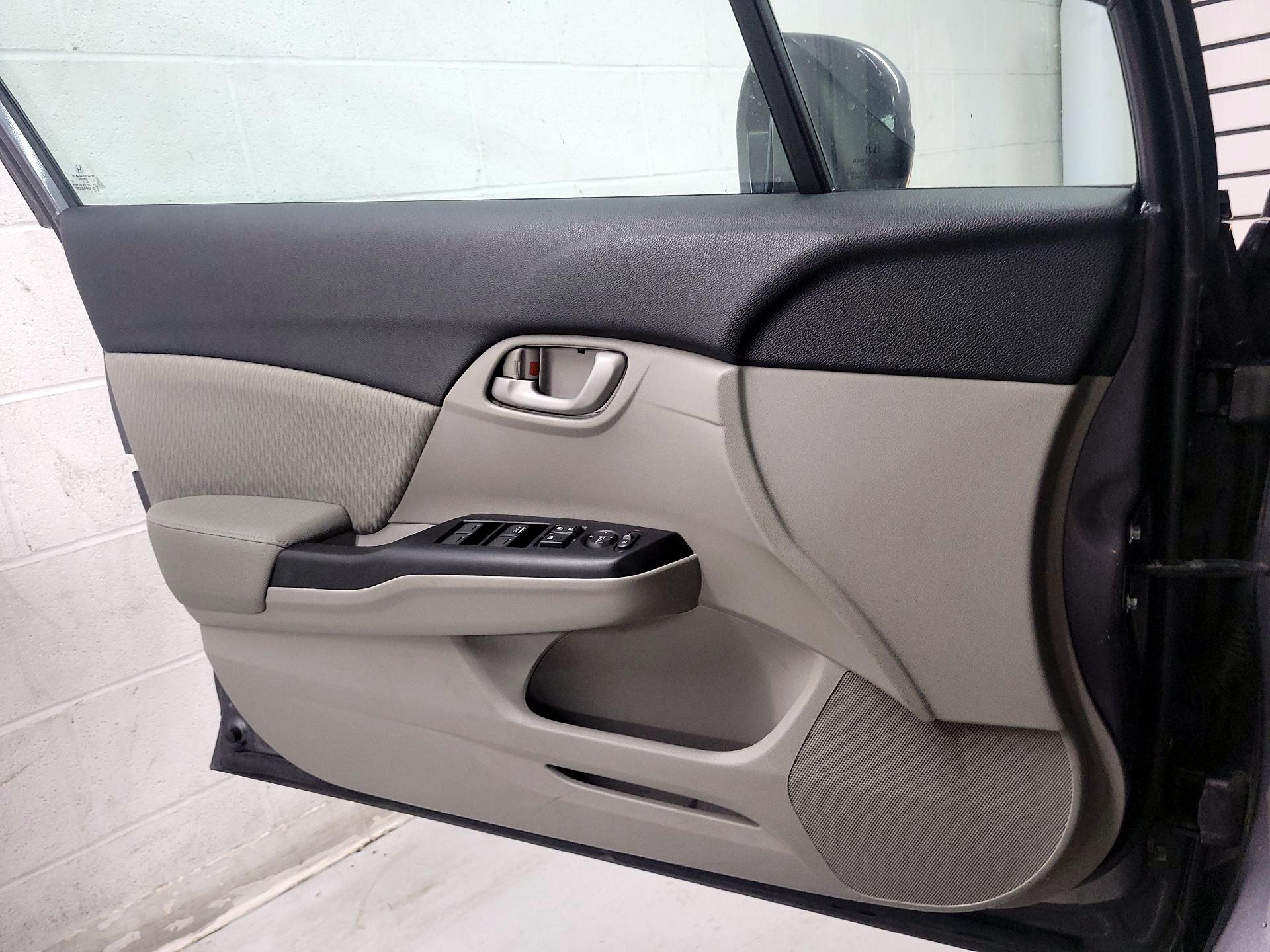 Thumbnail: 2015 Honda Civic - 12
