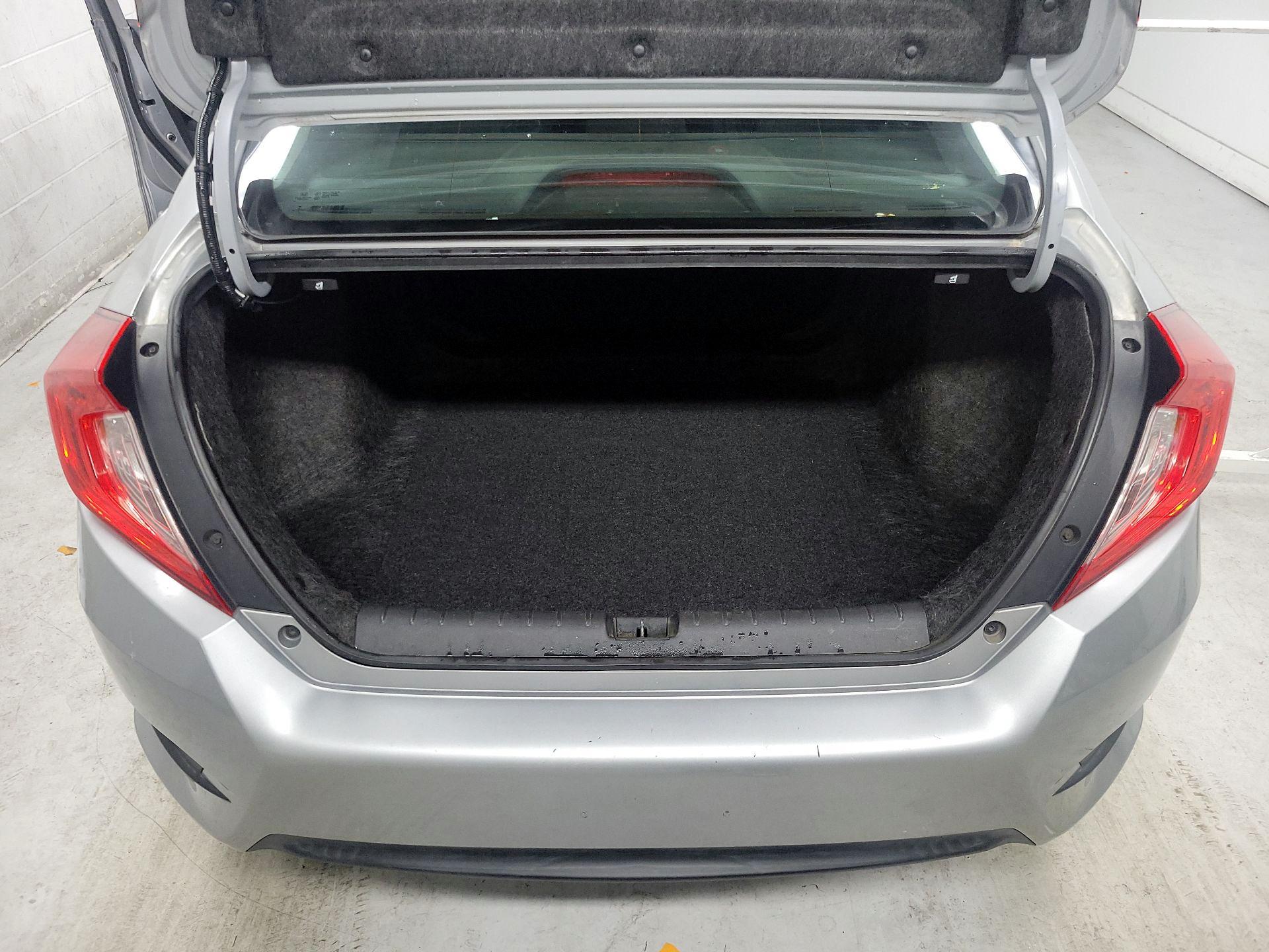 Thumbnail: 2016 Honda Civic - 18