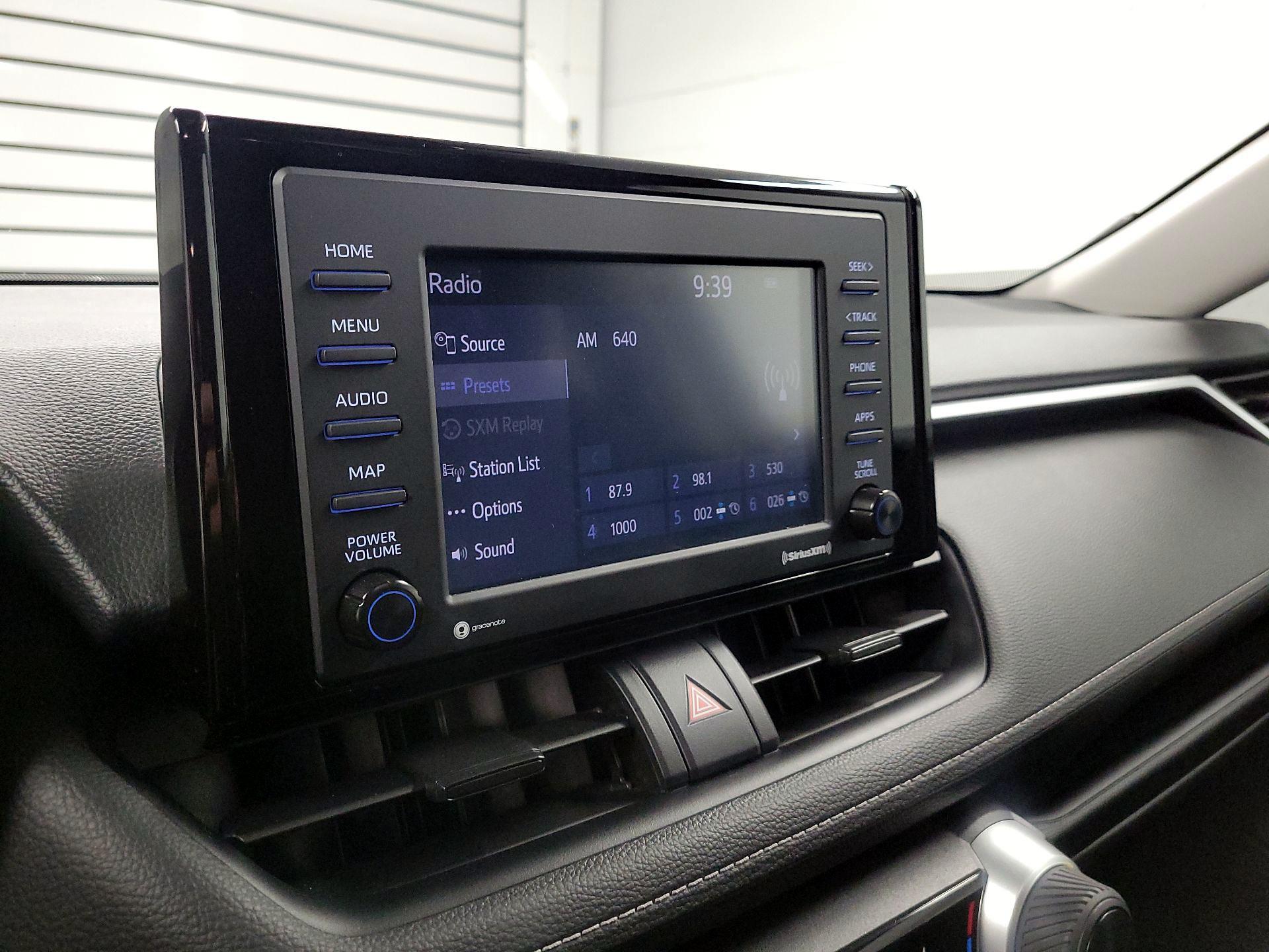 Thumbnail: 2022 Toyota RAV4 - 15