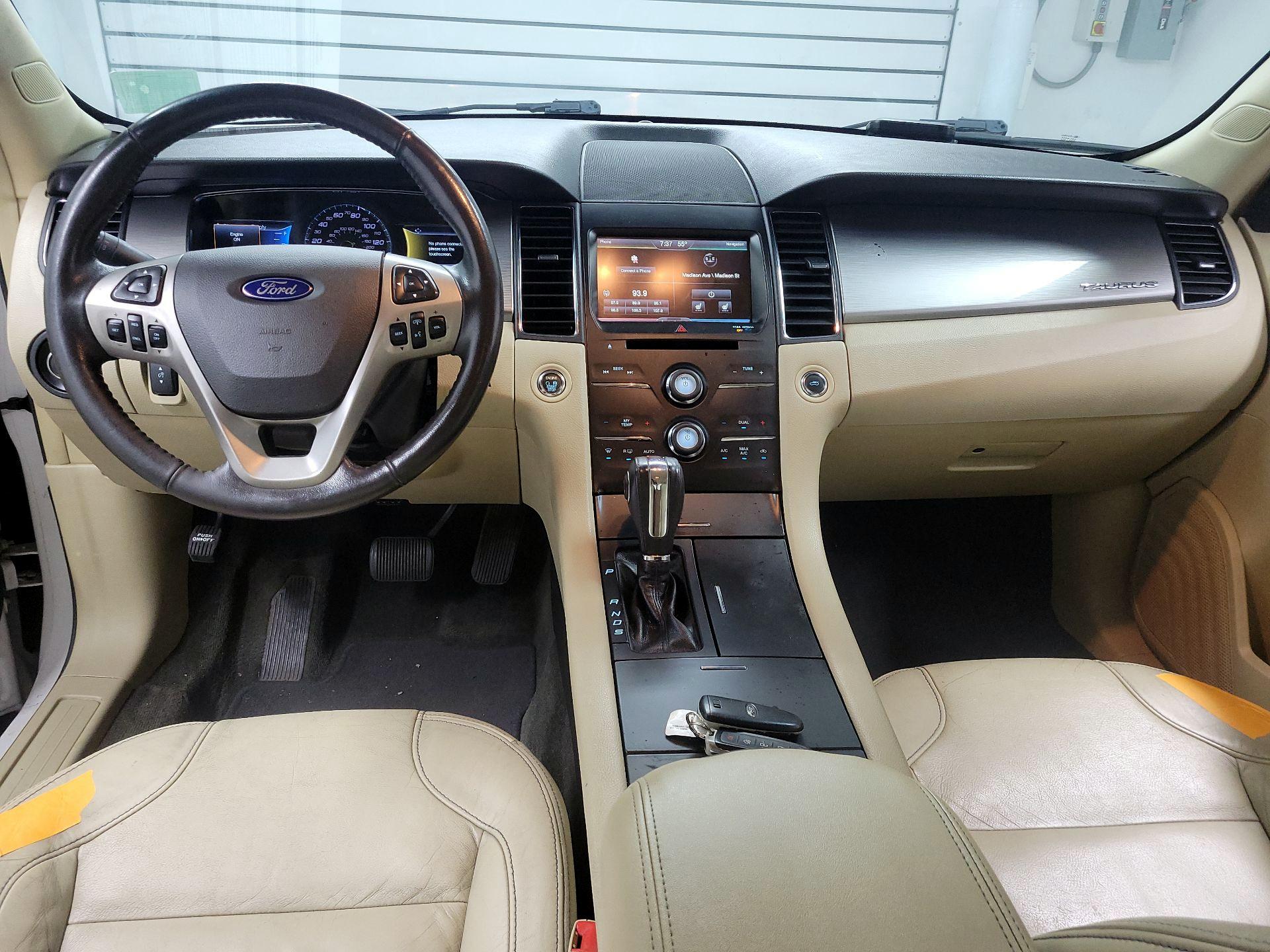 Thumbnail: 2015 Ford Taurus - 9