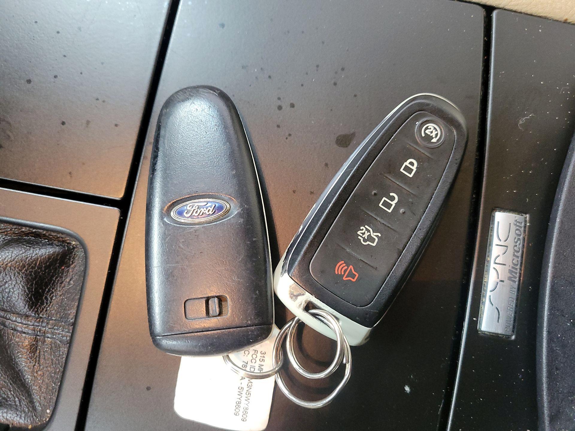 Thumbnail: 2015 Ford Taurus - 20