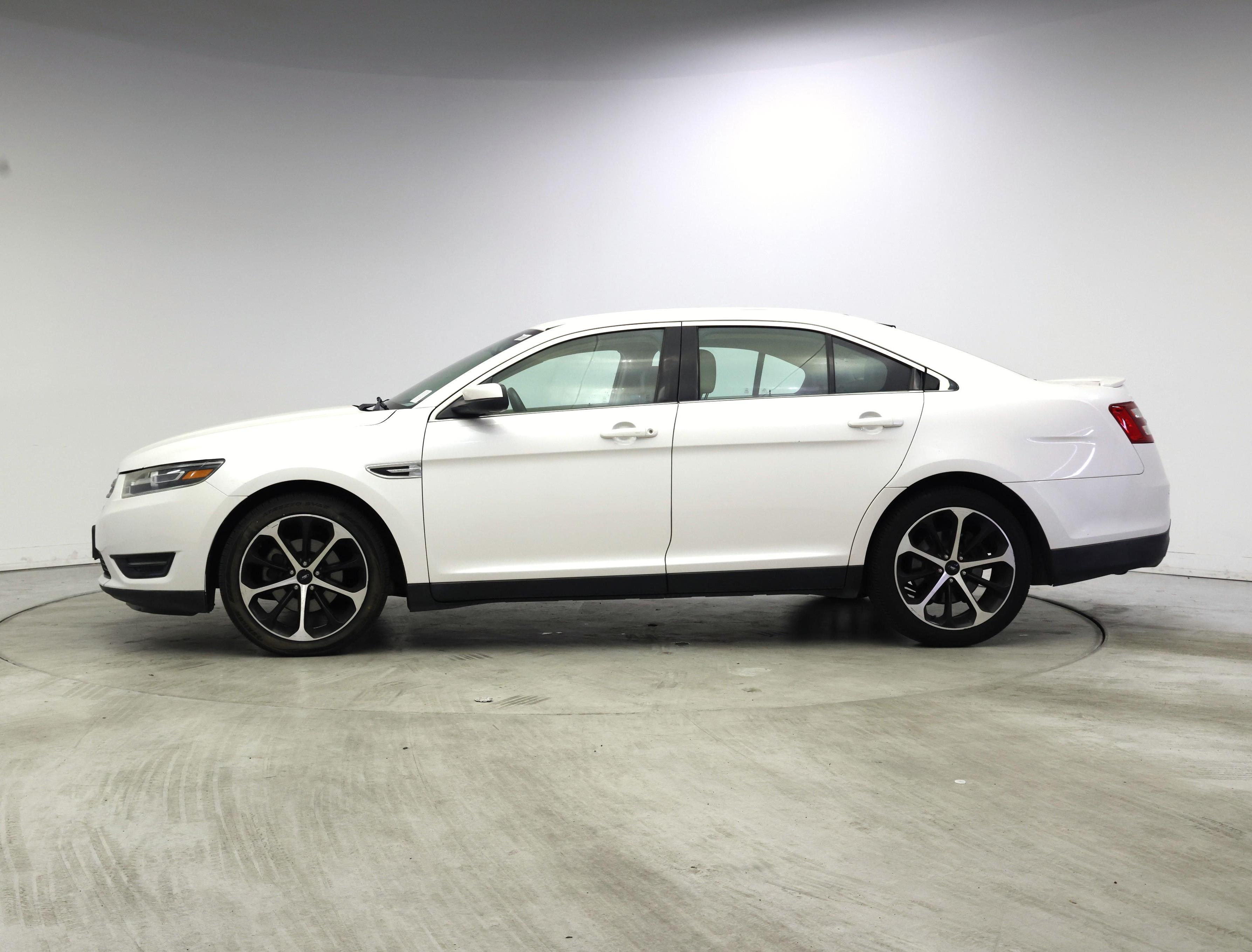 Thumbnail: 2015 Ford Taurus - 3