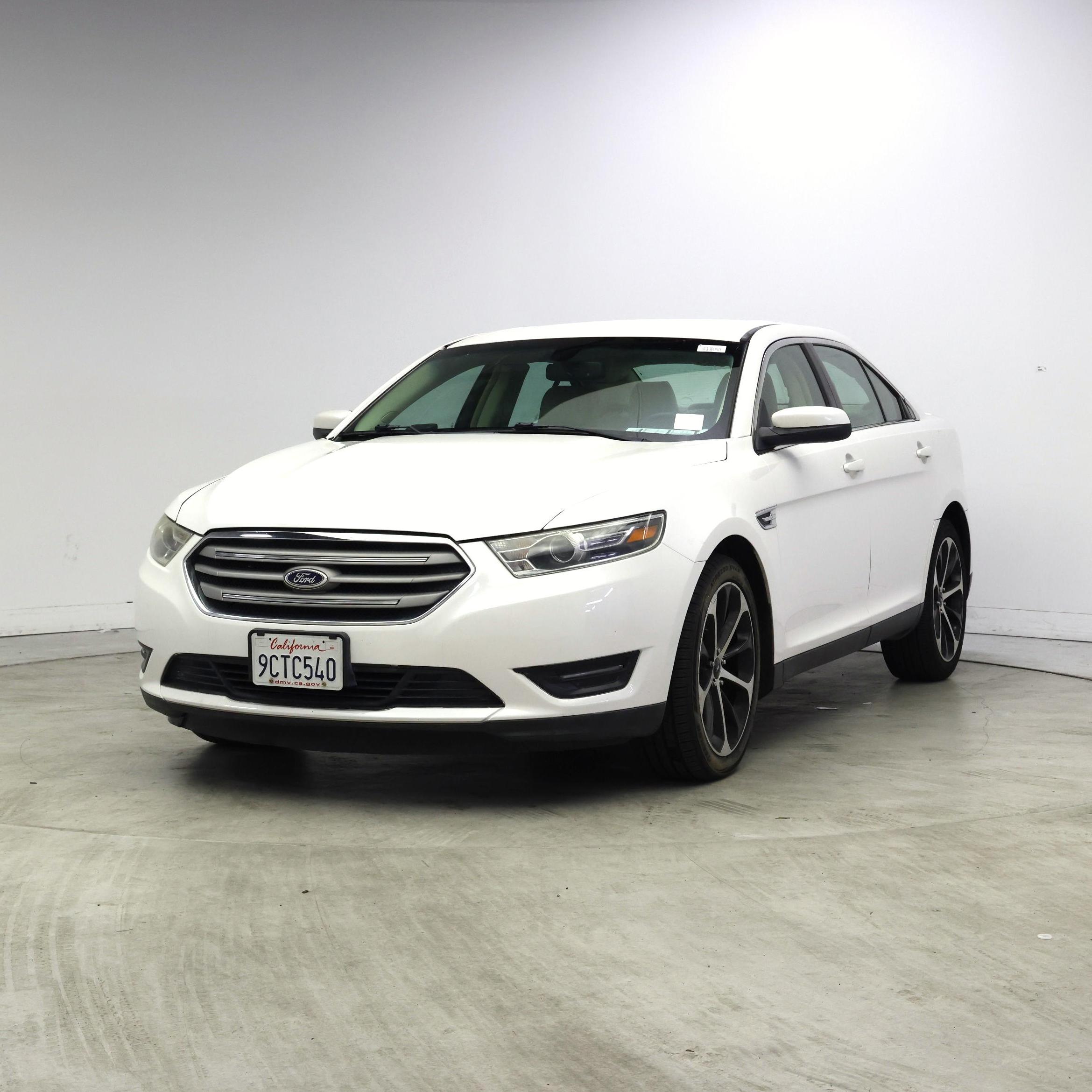 Thumbnail: 2015 Ford Taurus - 4