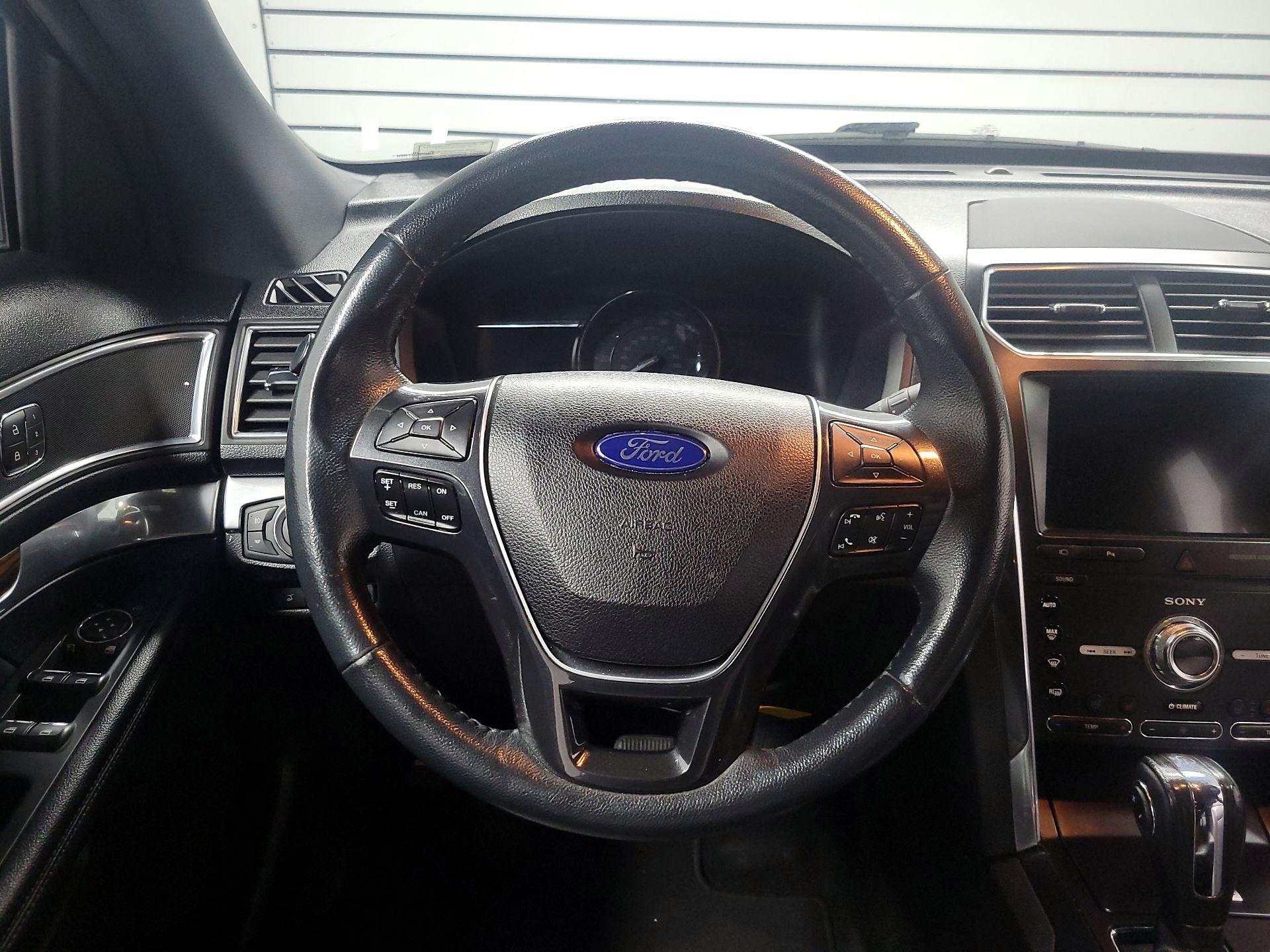Thumbnail: 2019 Ford Explorer - 10