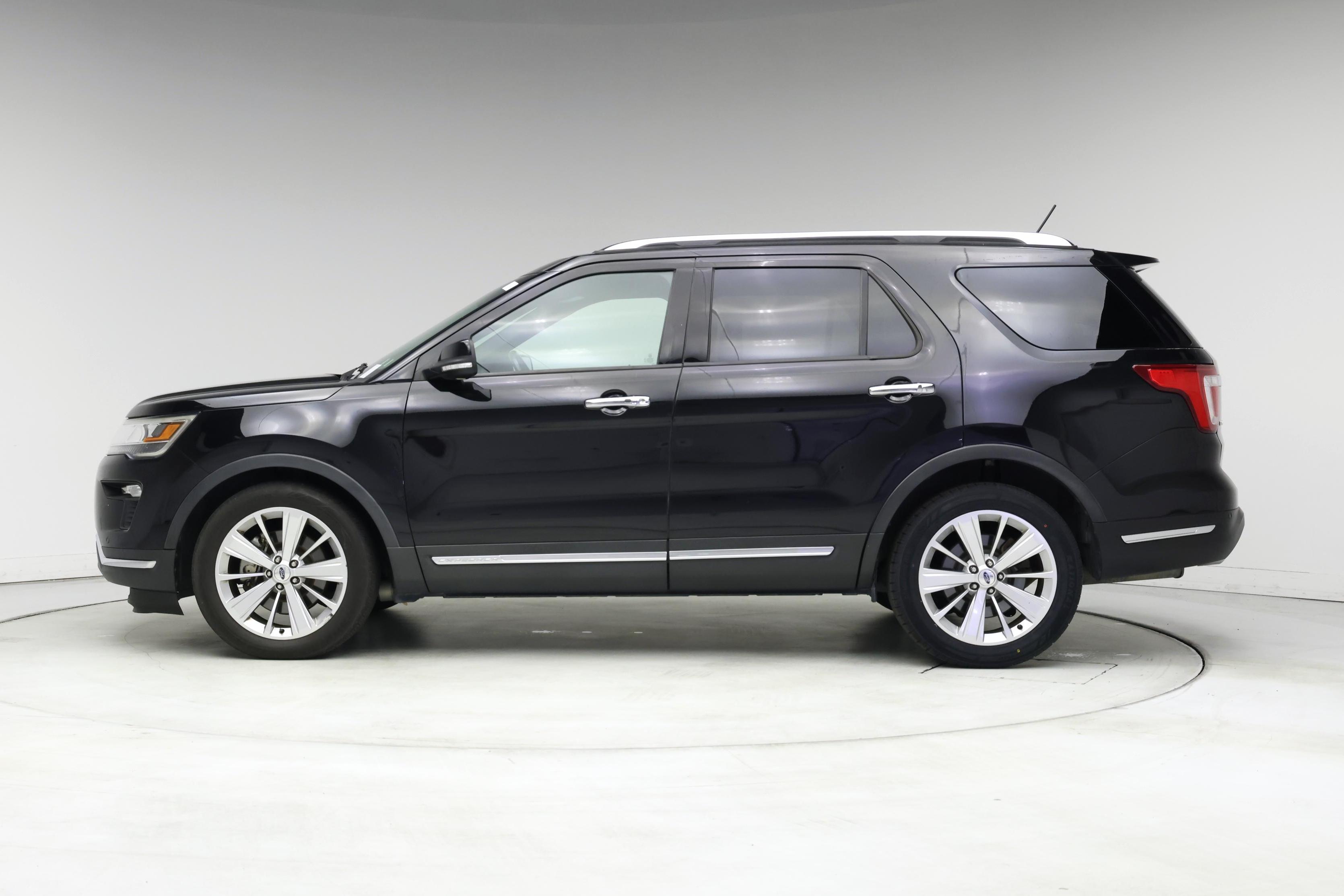 Thumbnail: 2019 Ford Explorer - 3
