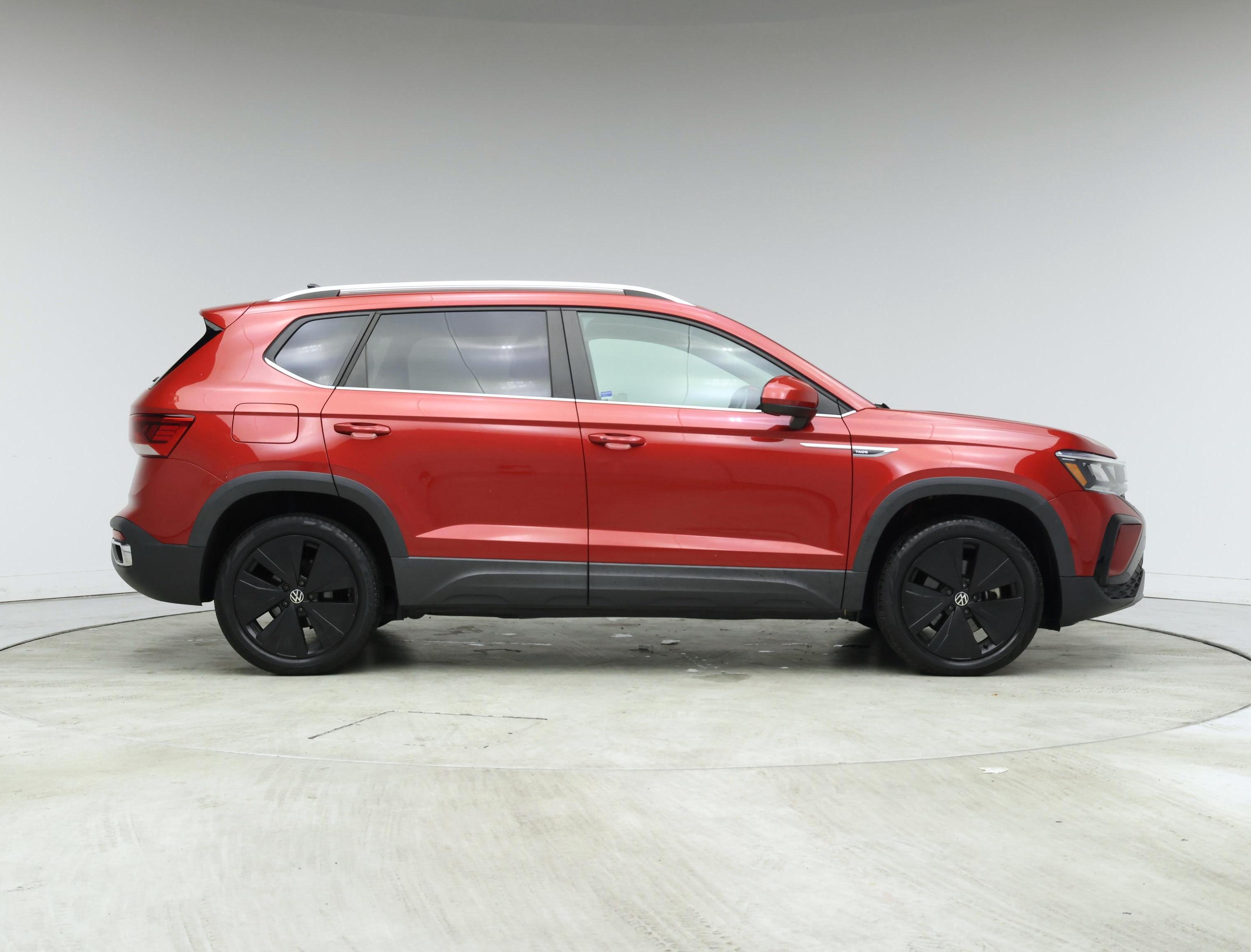 Thumbnail: 2022 Volkswagen Taos - 7