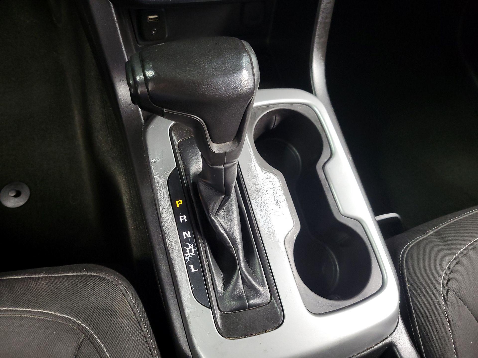 Thumbnail: 2017 Chevrolet Colorado - 16