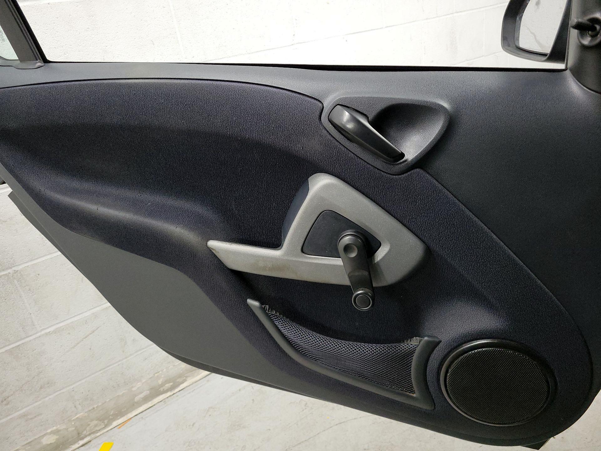 Thumbnail: 2015 smart fortwo - 12