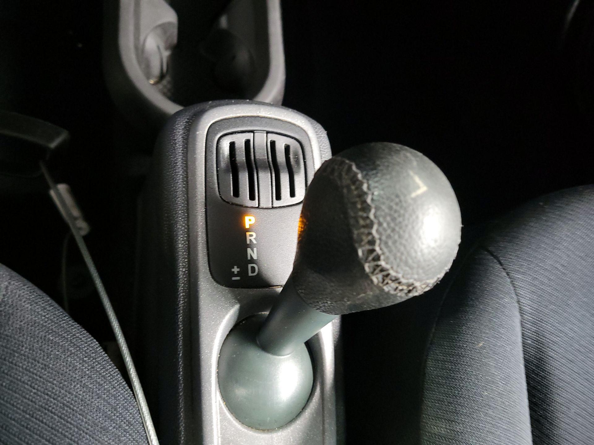 Thumbnail: 2015 smart fortwo - 15