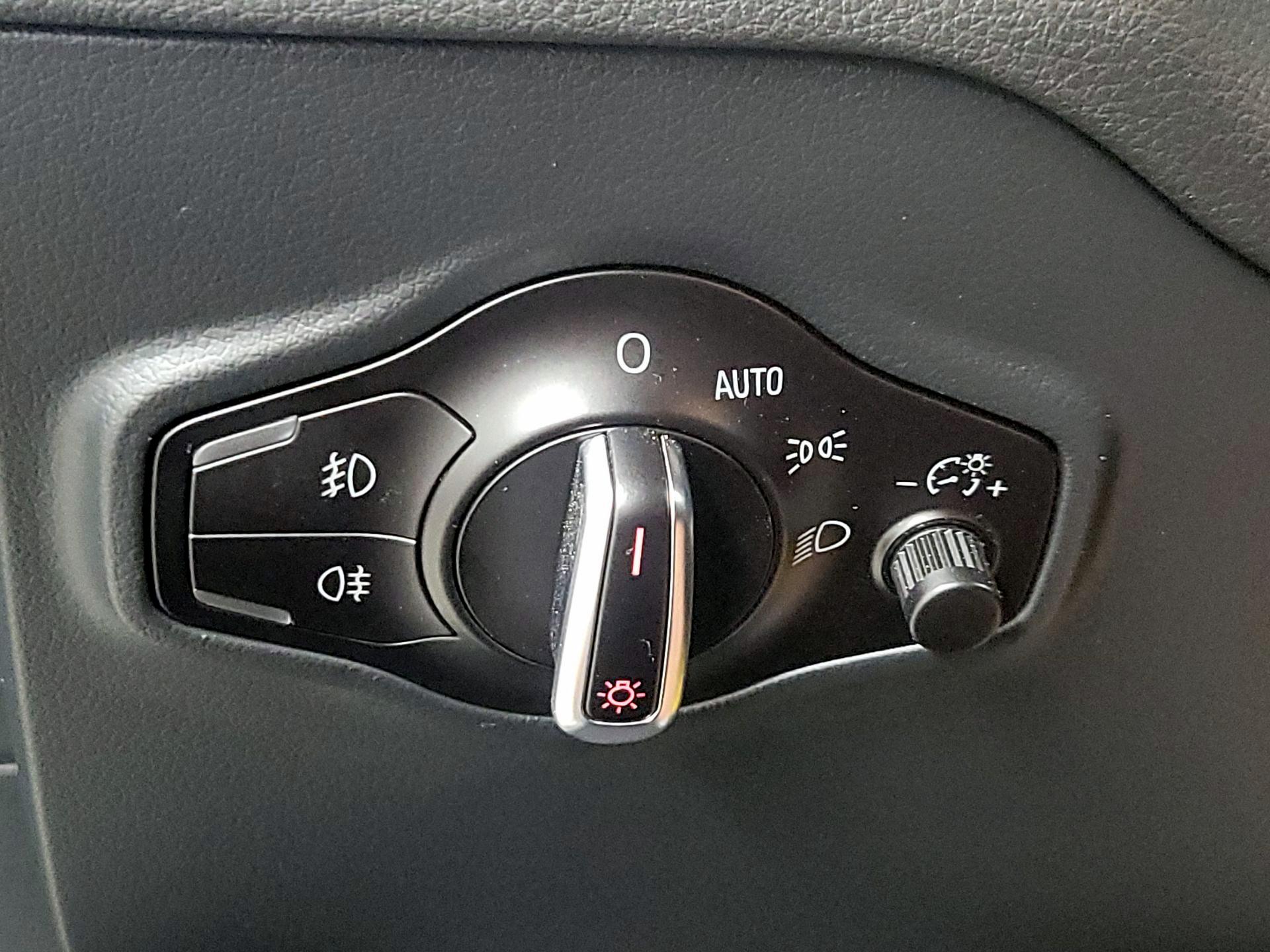 Thumbnail: 2015 Audi Q5 - 13