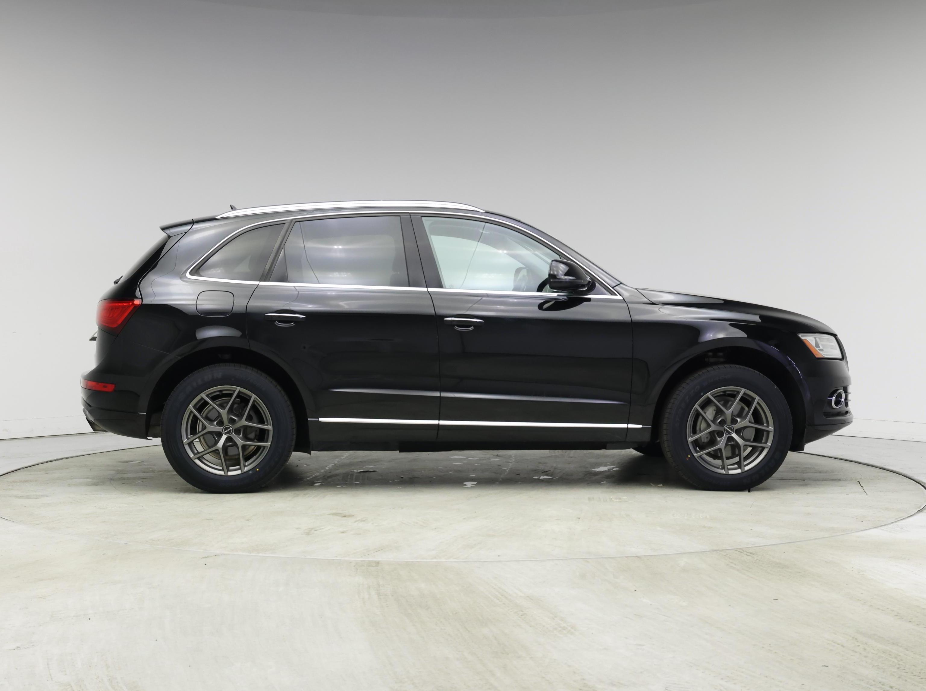 Thumbnail: 2015 Audi Q5 - 7