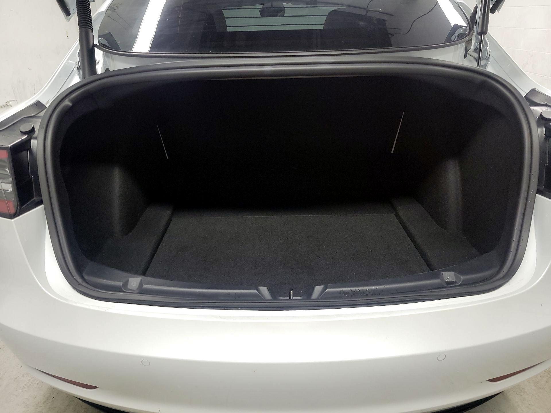 Thumbnail: 2021 Tesla Model 3 - 19