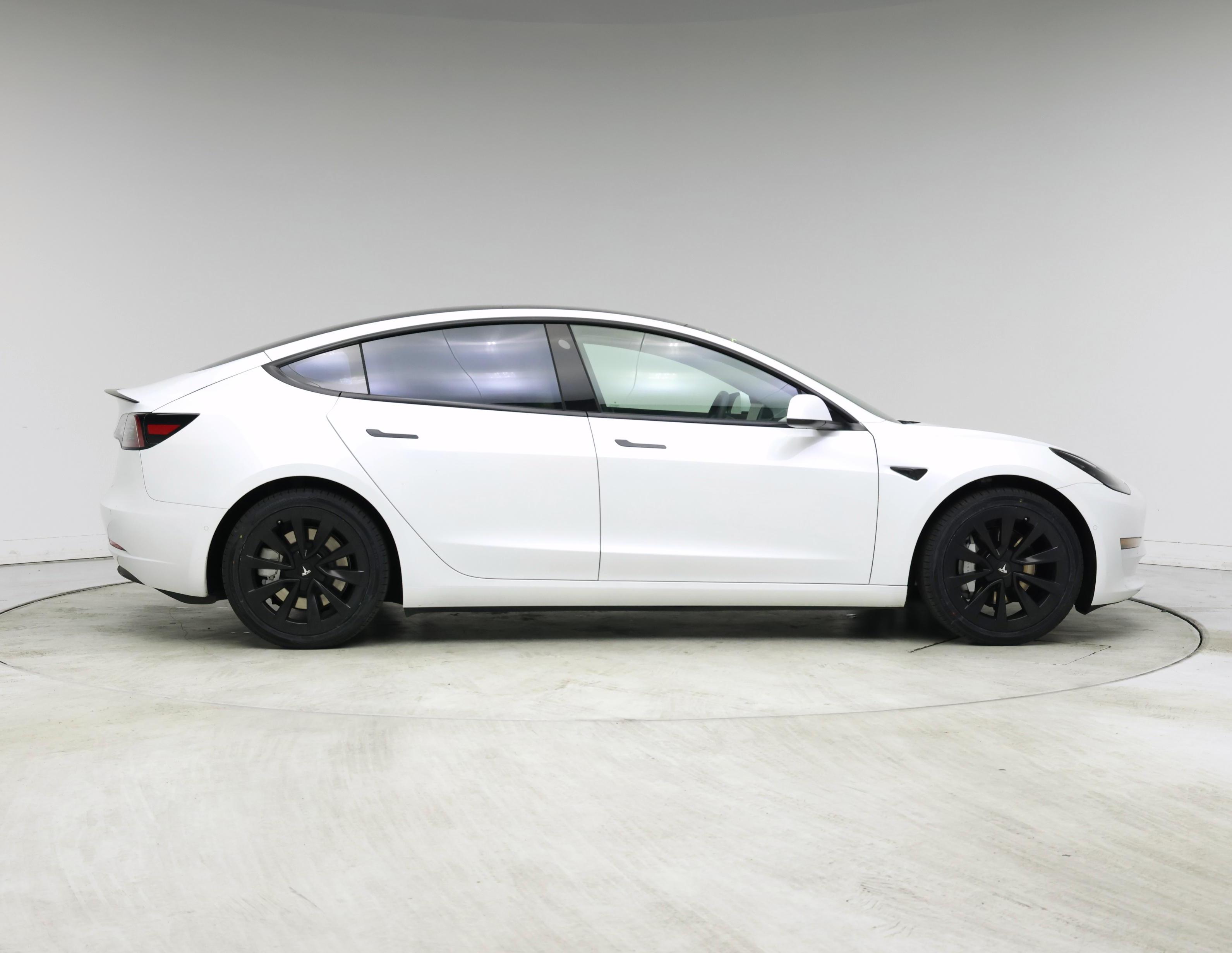 Thumbnail: 2021 Tesla Model 3 - 7