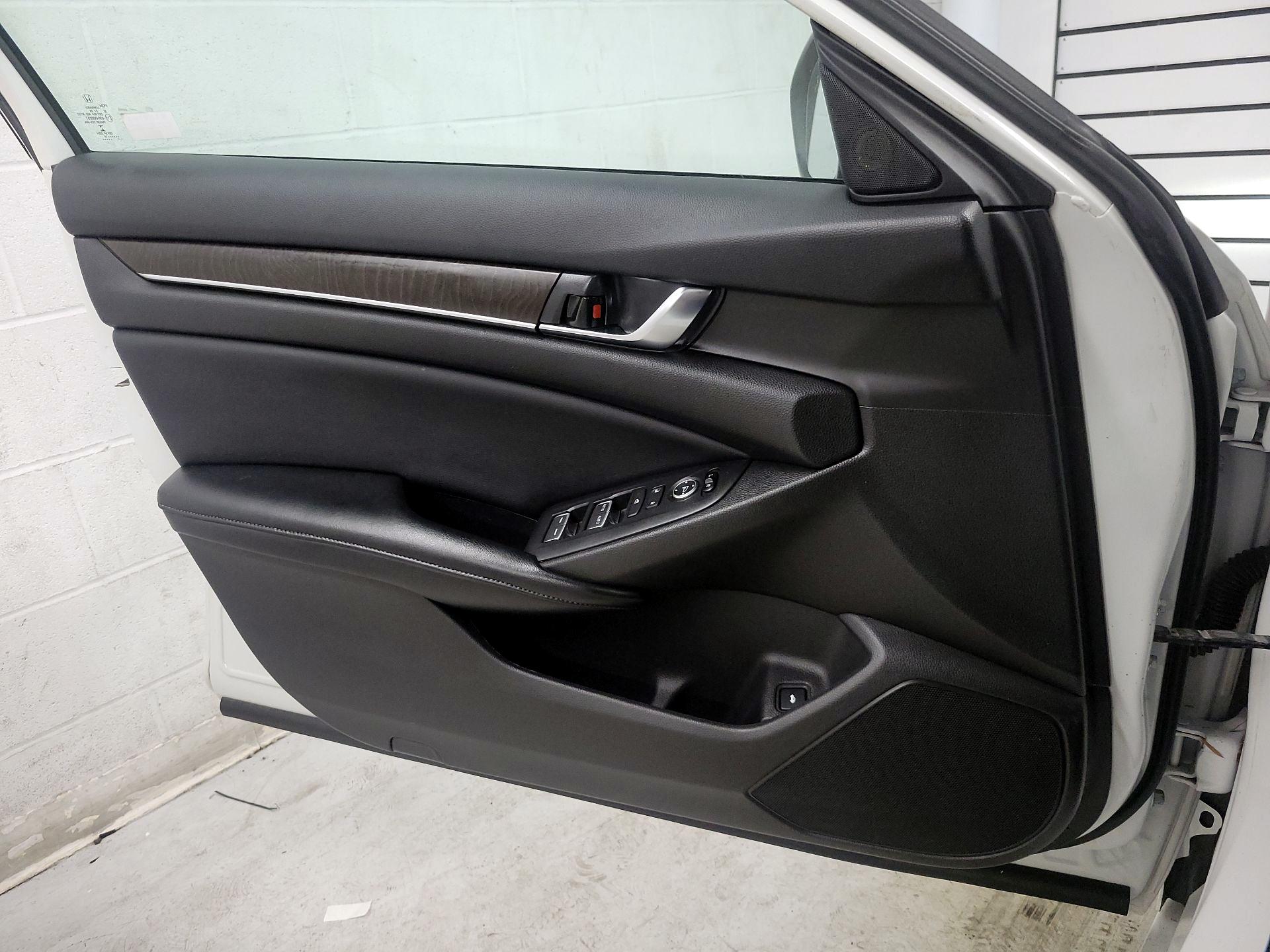Thumbnail: 2018 Honda Accord - 12