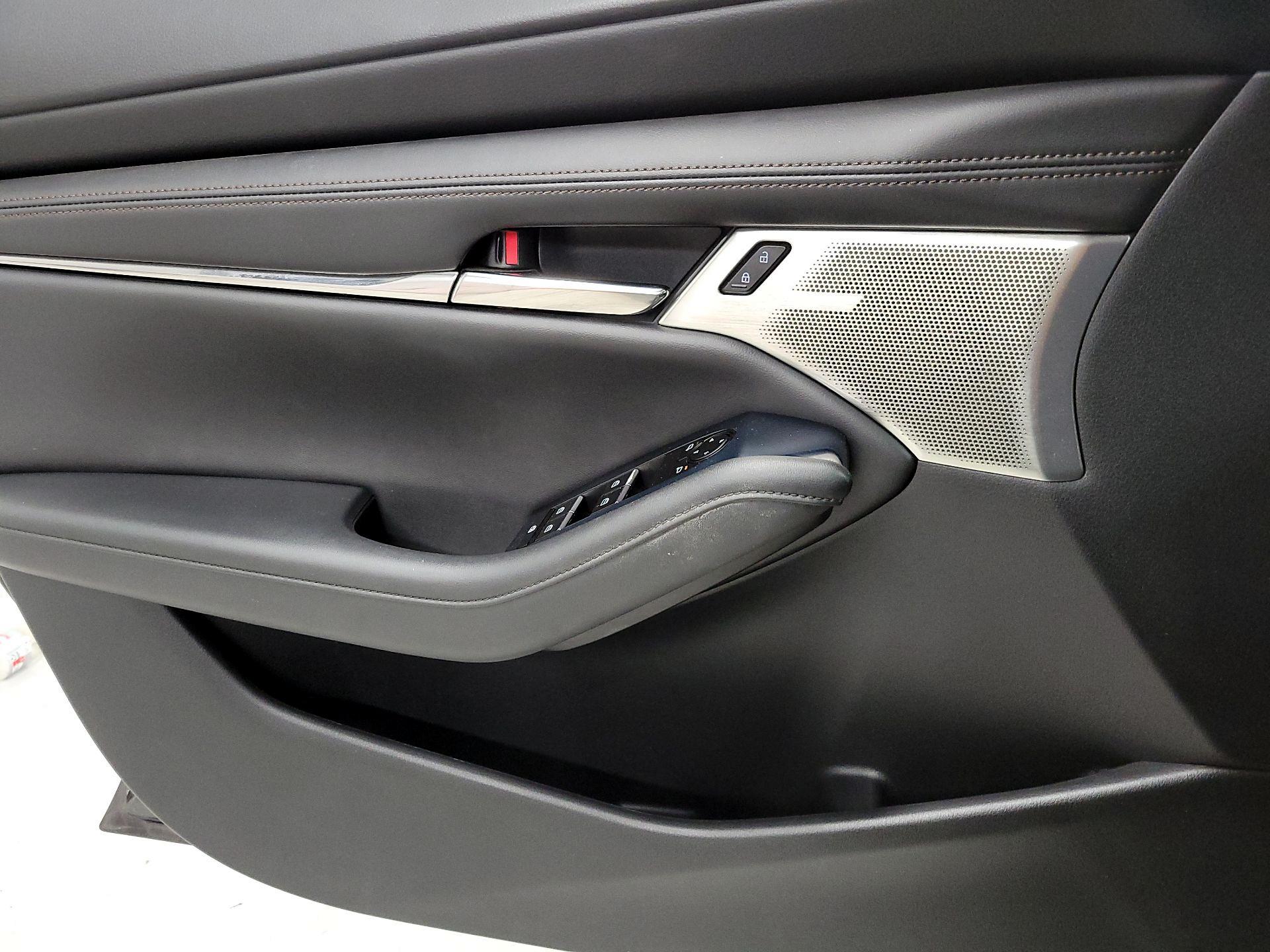 Thumbnail: 2019 Mazda Mazda3 - 12