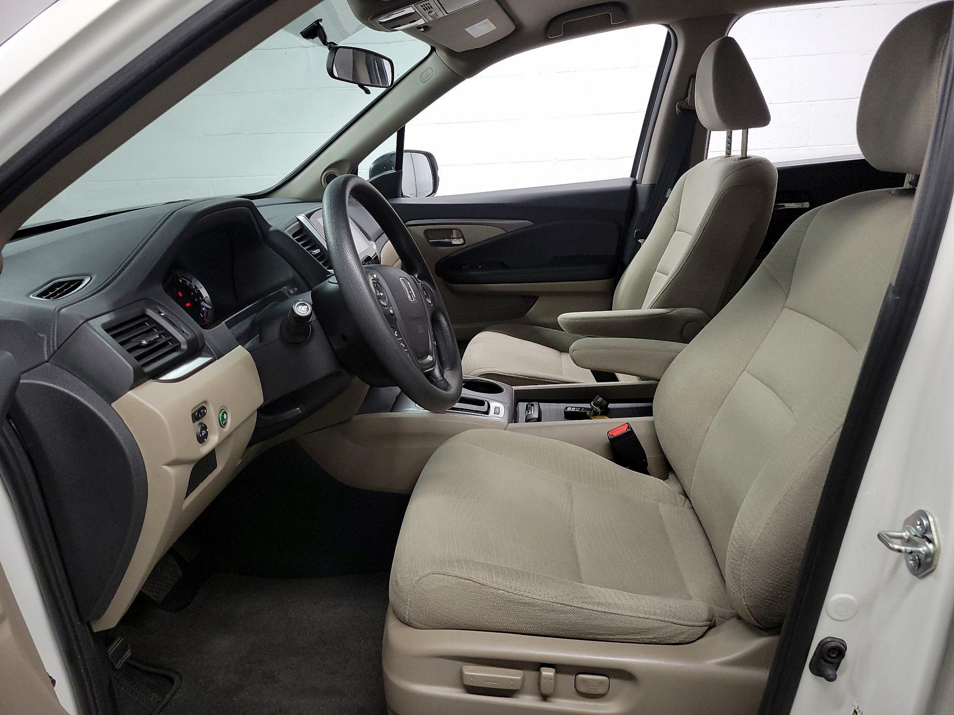 Thumbnail: 2016 Honda Pilot - 11
