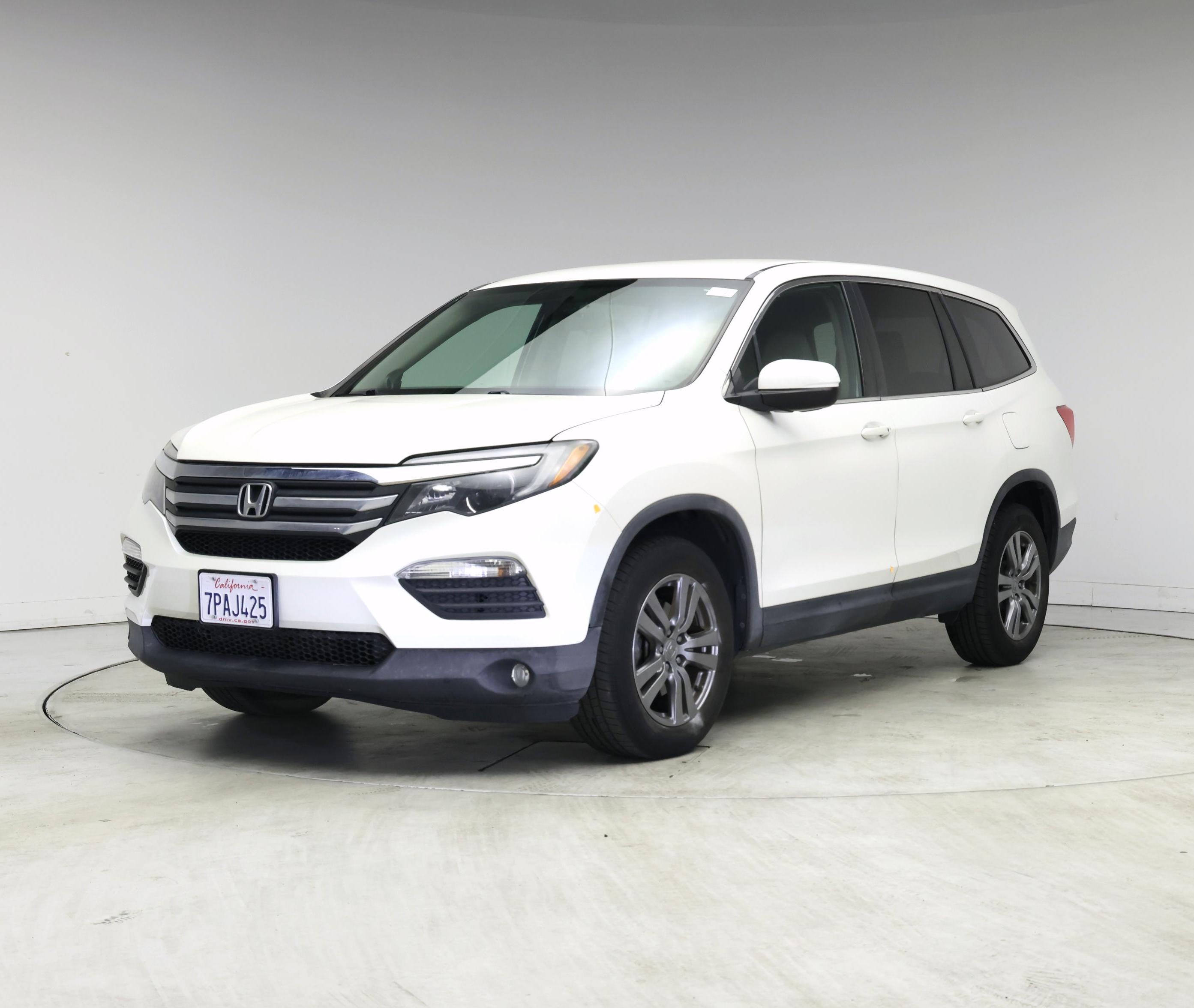Thumbnail: 2016 Honda Pilot - 4