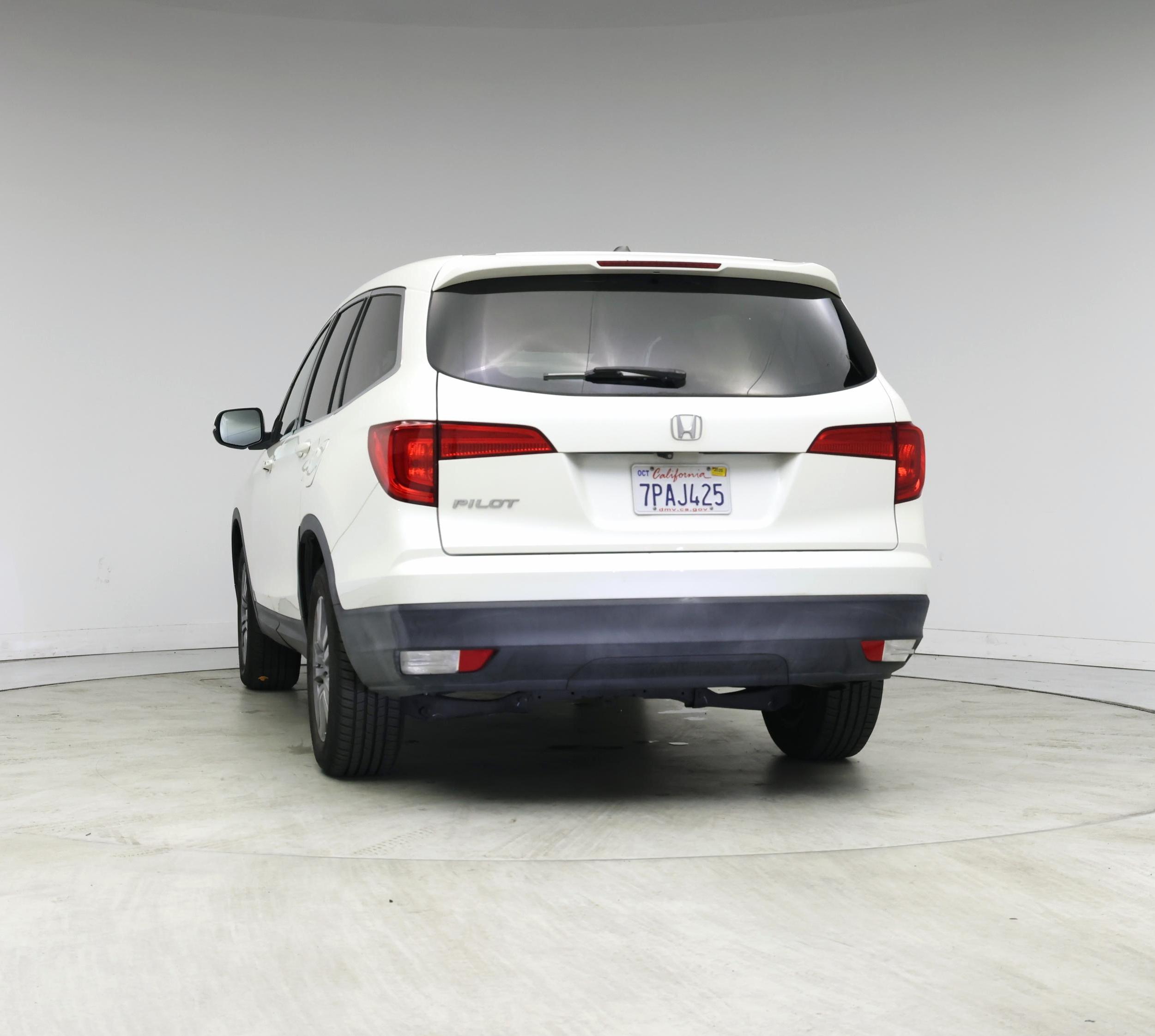 Thumbnail: 2016 Honda Pilot - 6