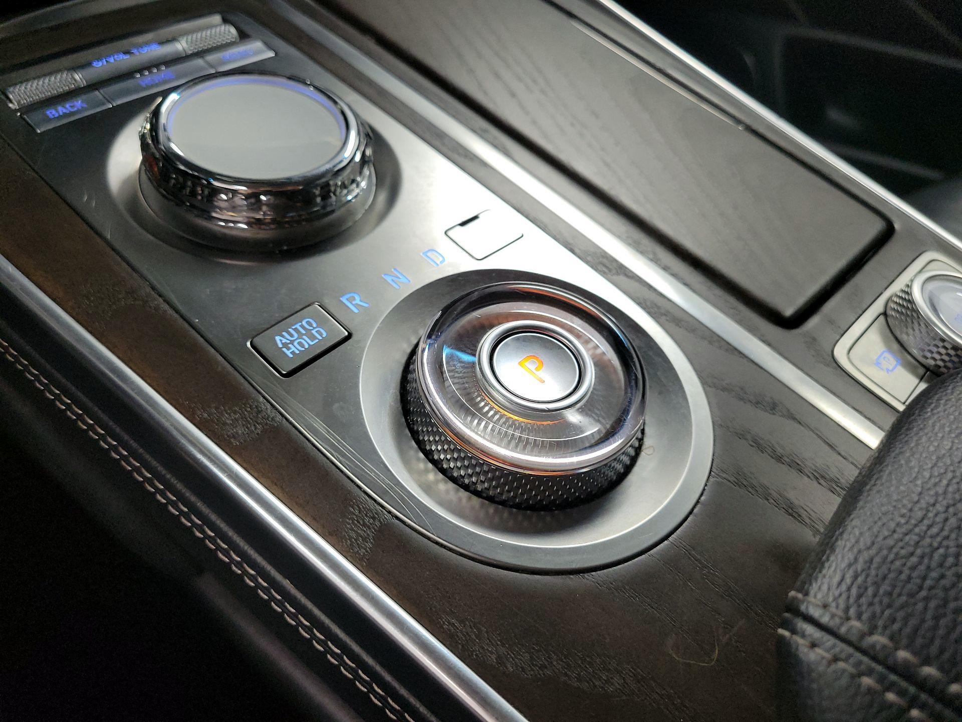 Thumbnail: 2023 Genesis GV80 - 17