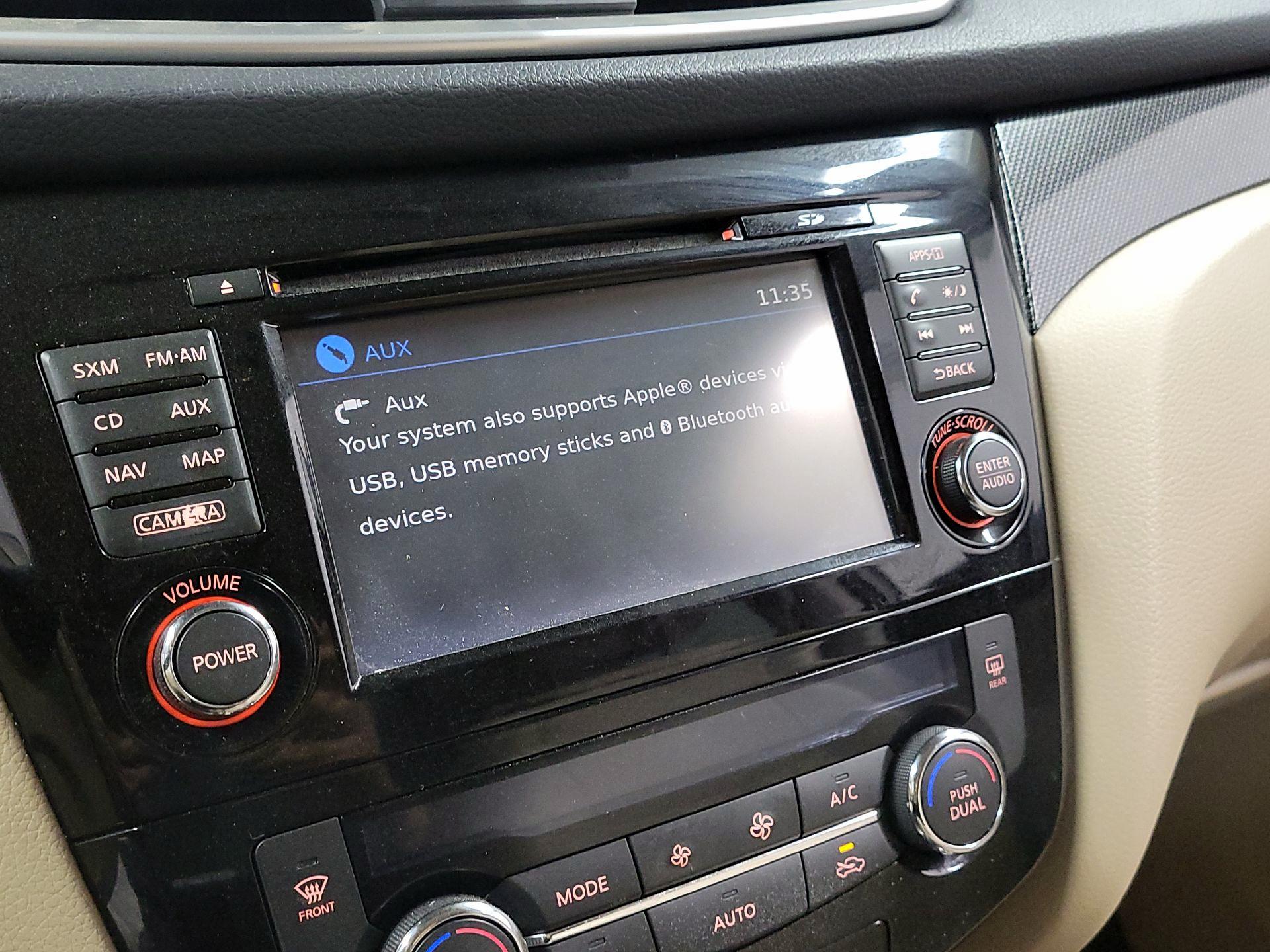 Thumbnail: 2015 Nissan Rogue - 15