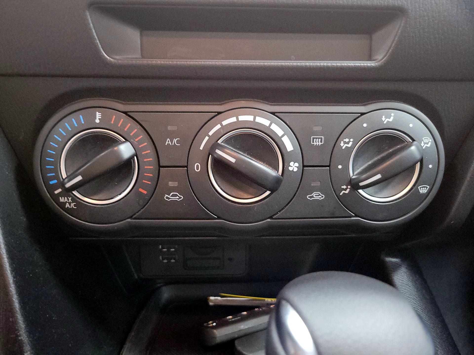 Thumbnail: 2016 Mazda Mazda3 - 16