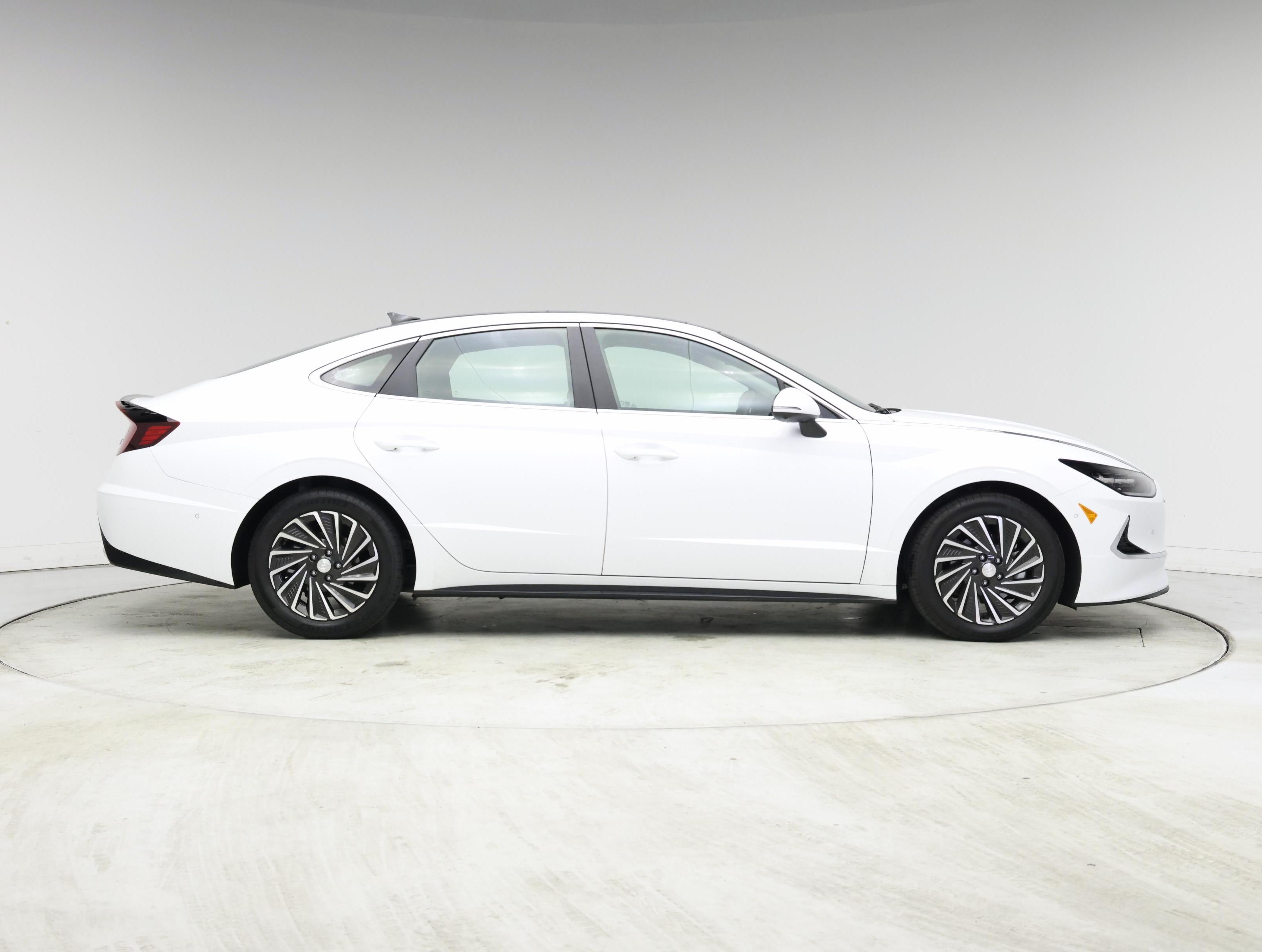 Thumbnail: 2023 Hyundai Sonata - 7