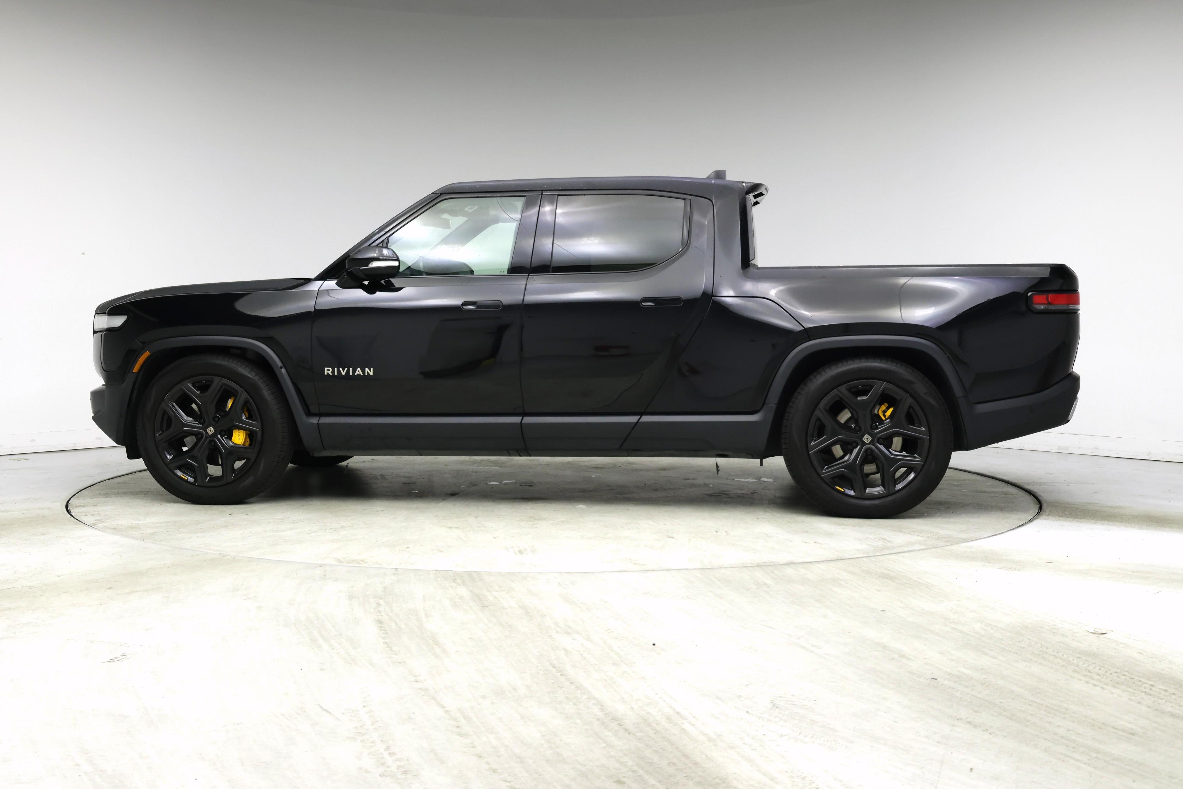 Thumbnail: 2022 Rivian R1T - 3