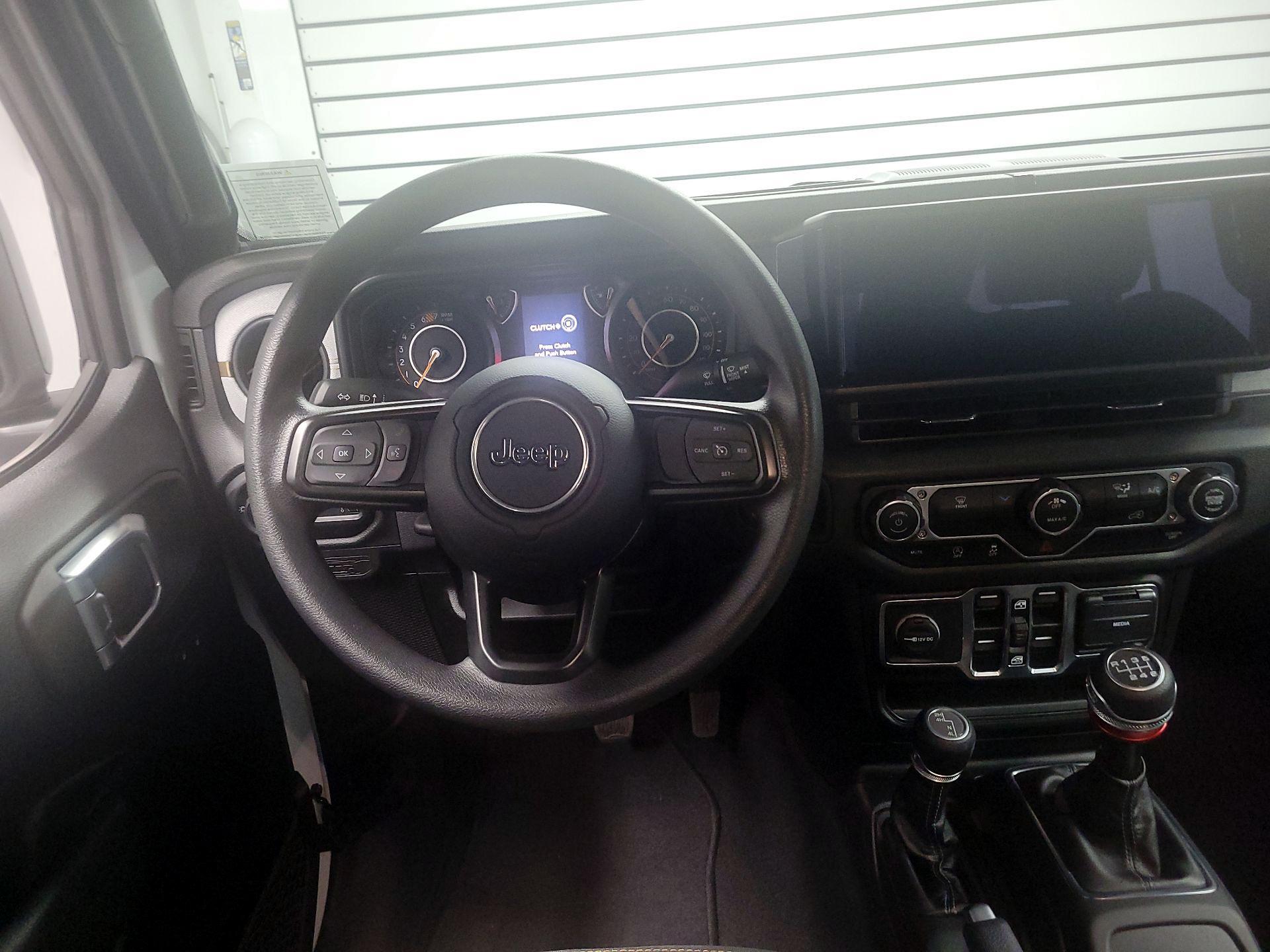 Thumbnail: 2025 Jeep Wrangler - 10