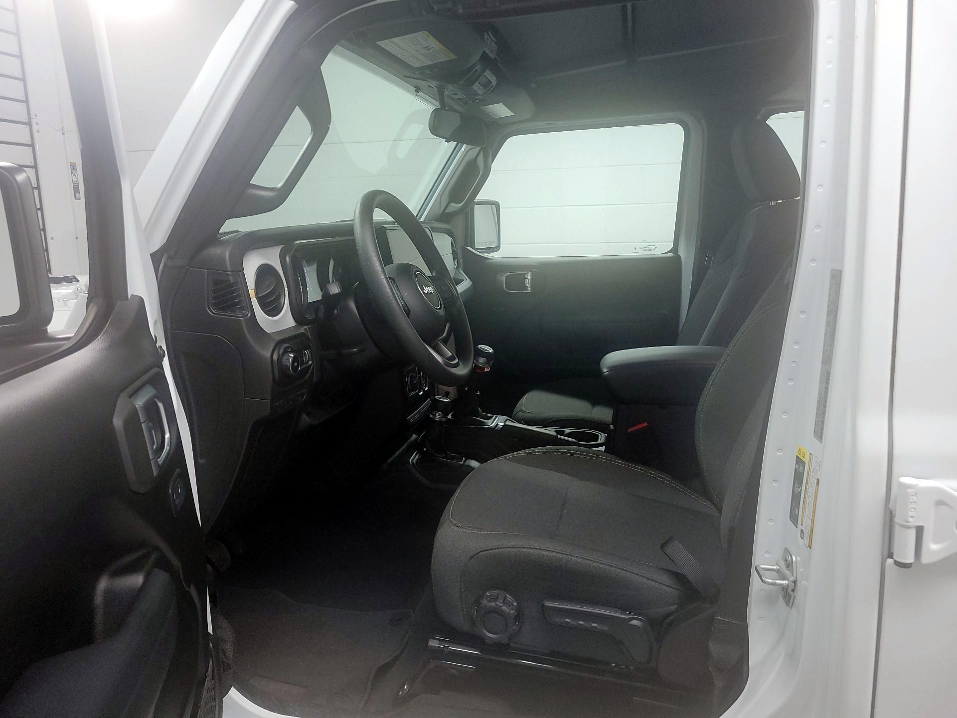 Thumbnail: 2025 Jeep Wrangler - 11