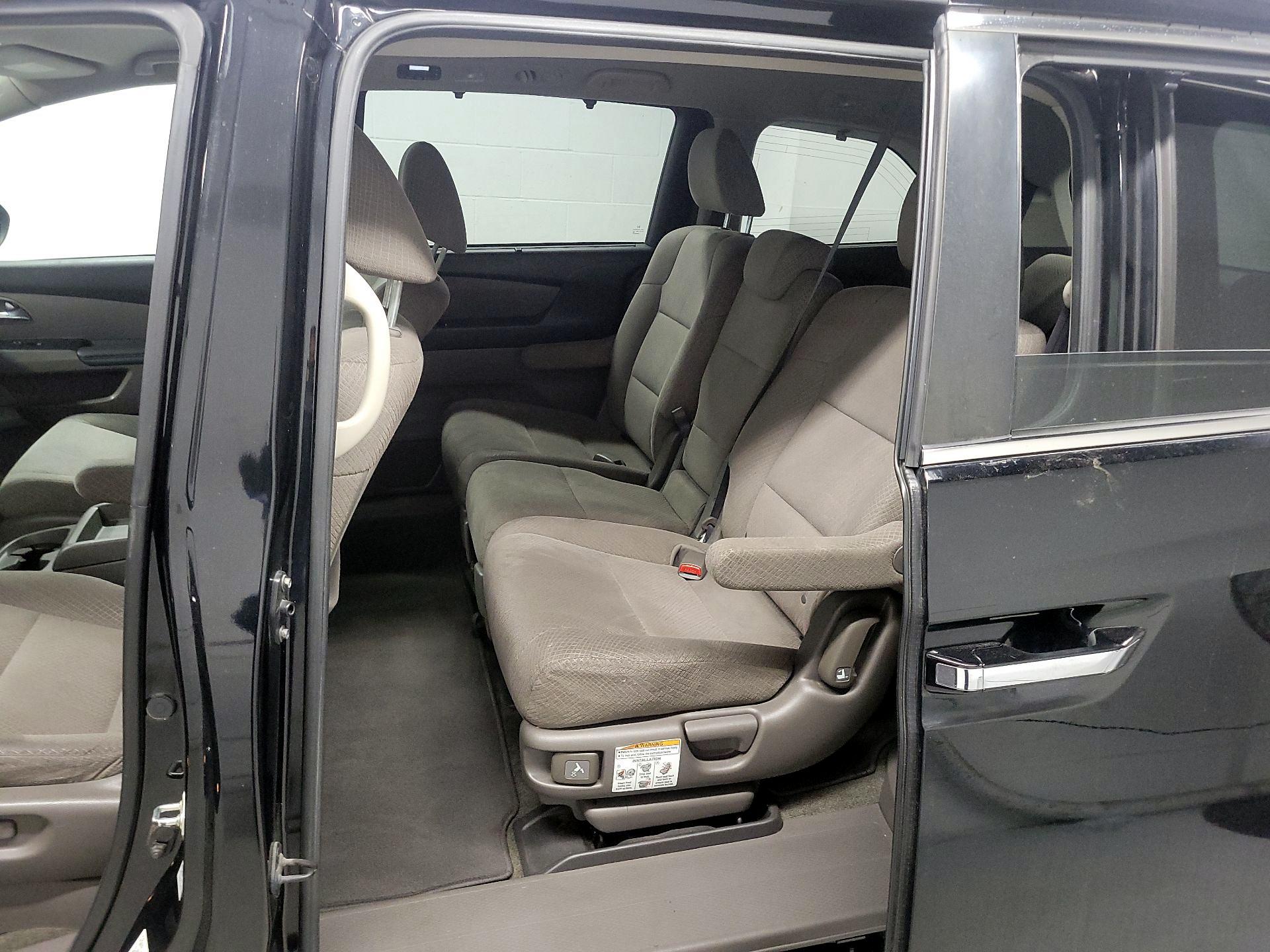Thumbnail: 2014 Honda Odyssey - 18