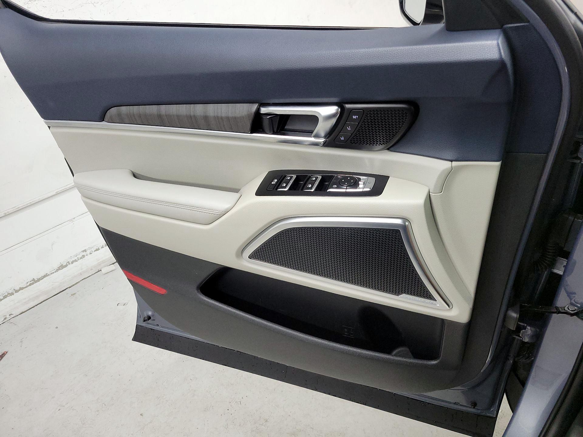 Thumbnail: 2024 Kia Telluride - 12