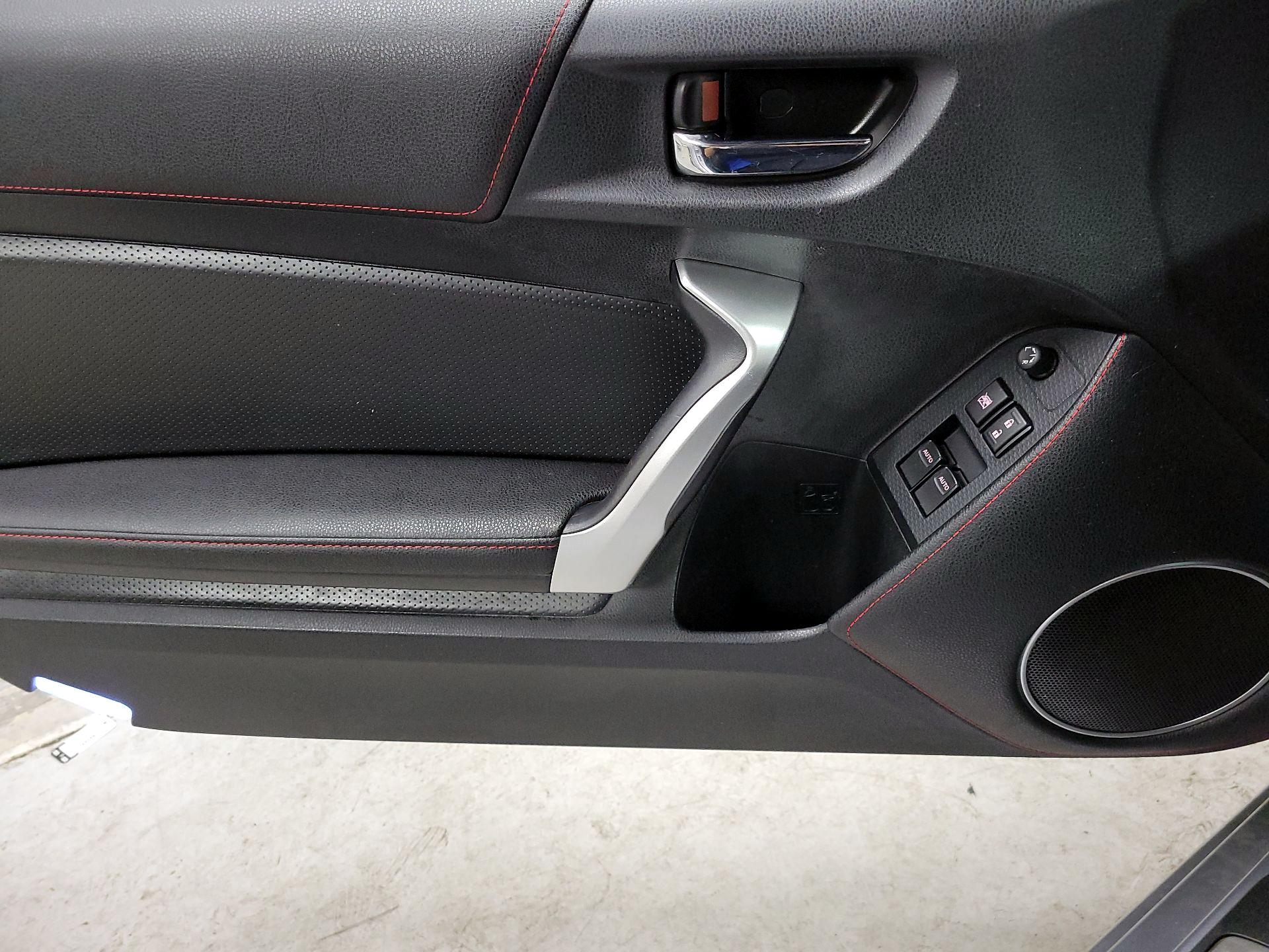 Thumbnail: 2016 Subaru BRZ - 12