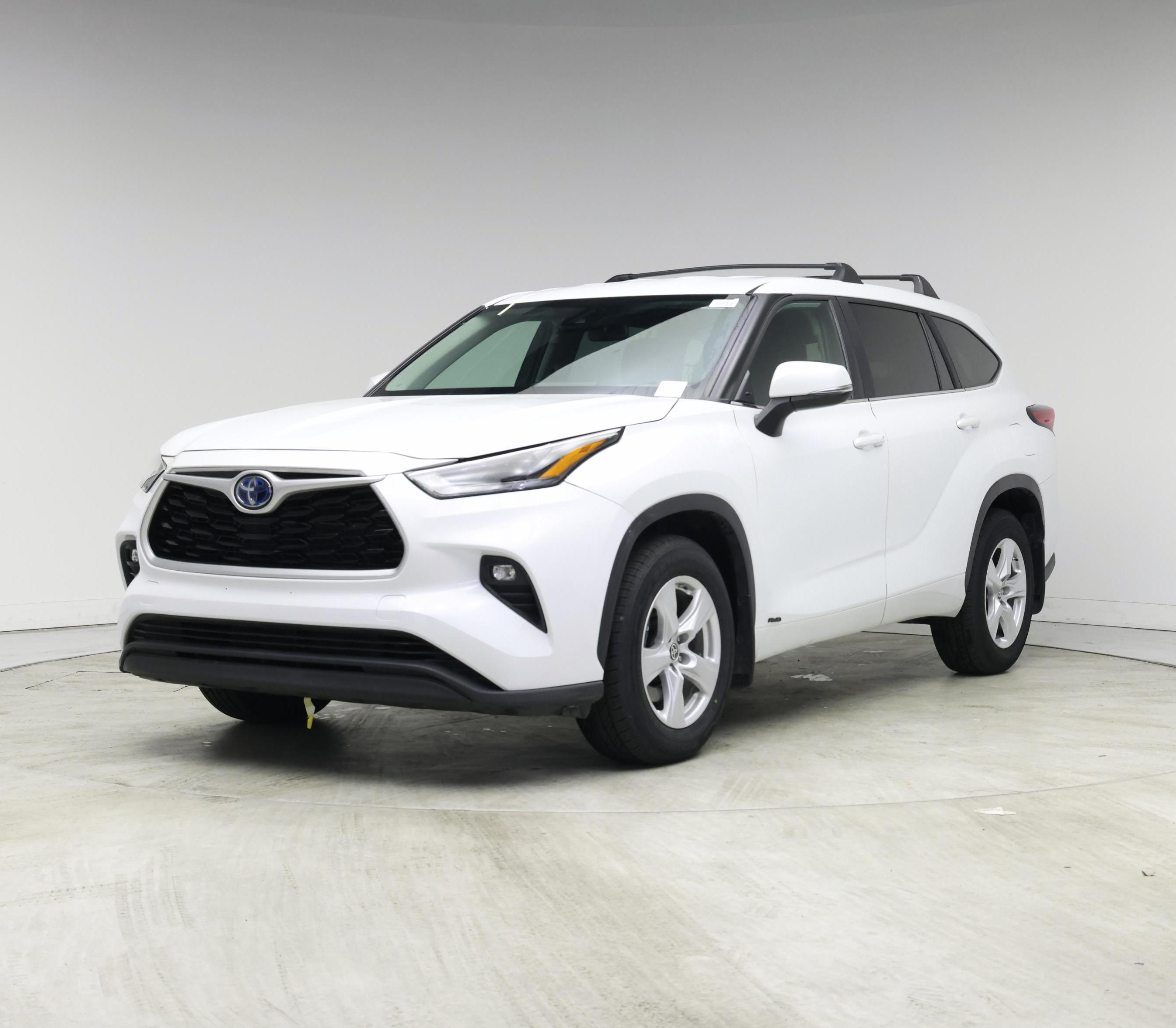 Thumbnail: 2023 Toyota Highlander - 4