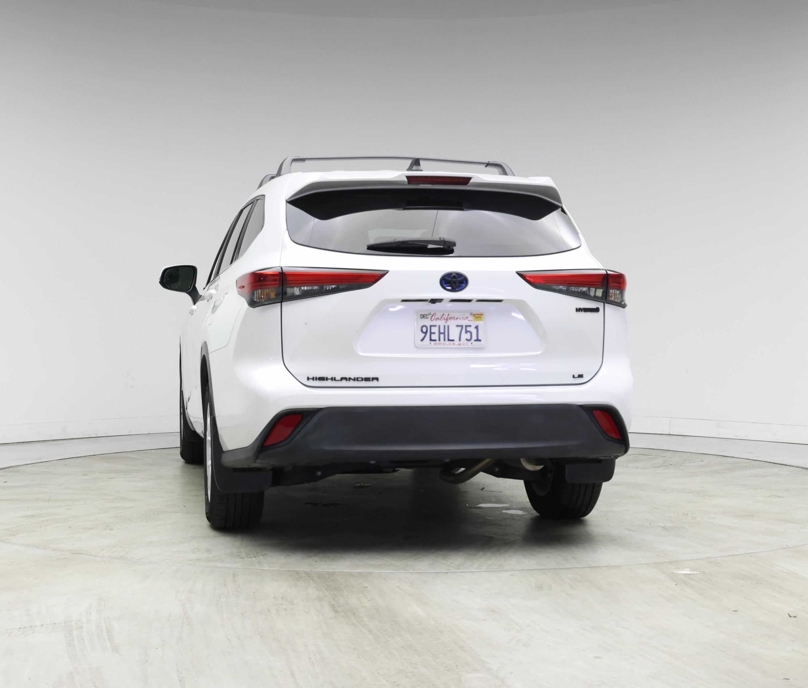 Thumbnail: 2023 Toyota Highlander - 6