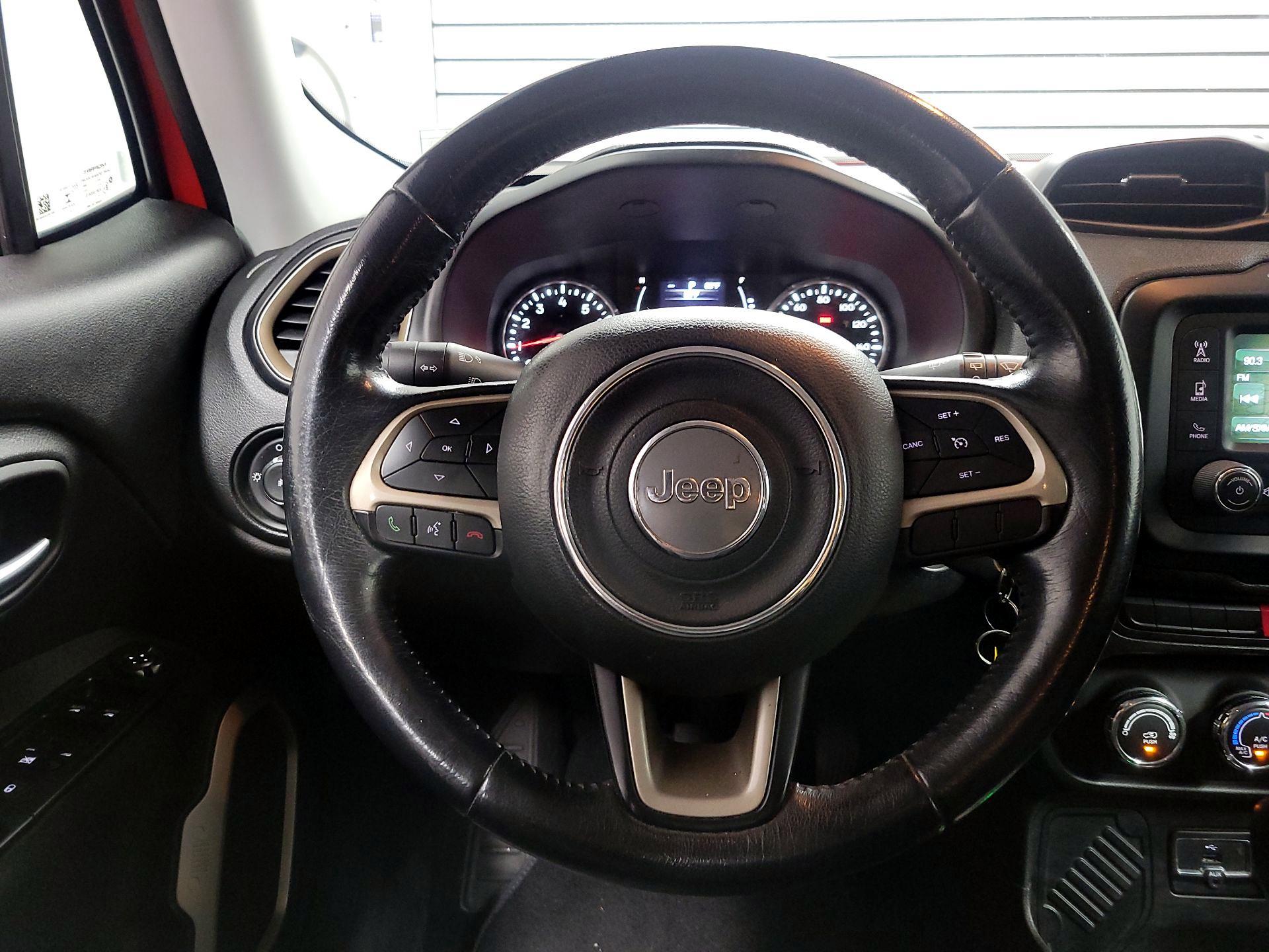 Thumbnail: 2015 Jeep Renegade - 10