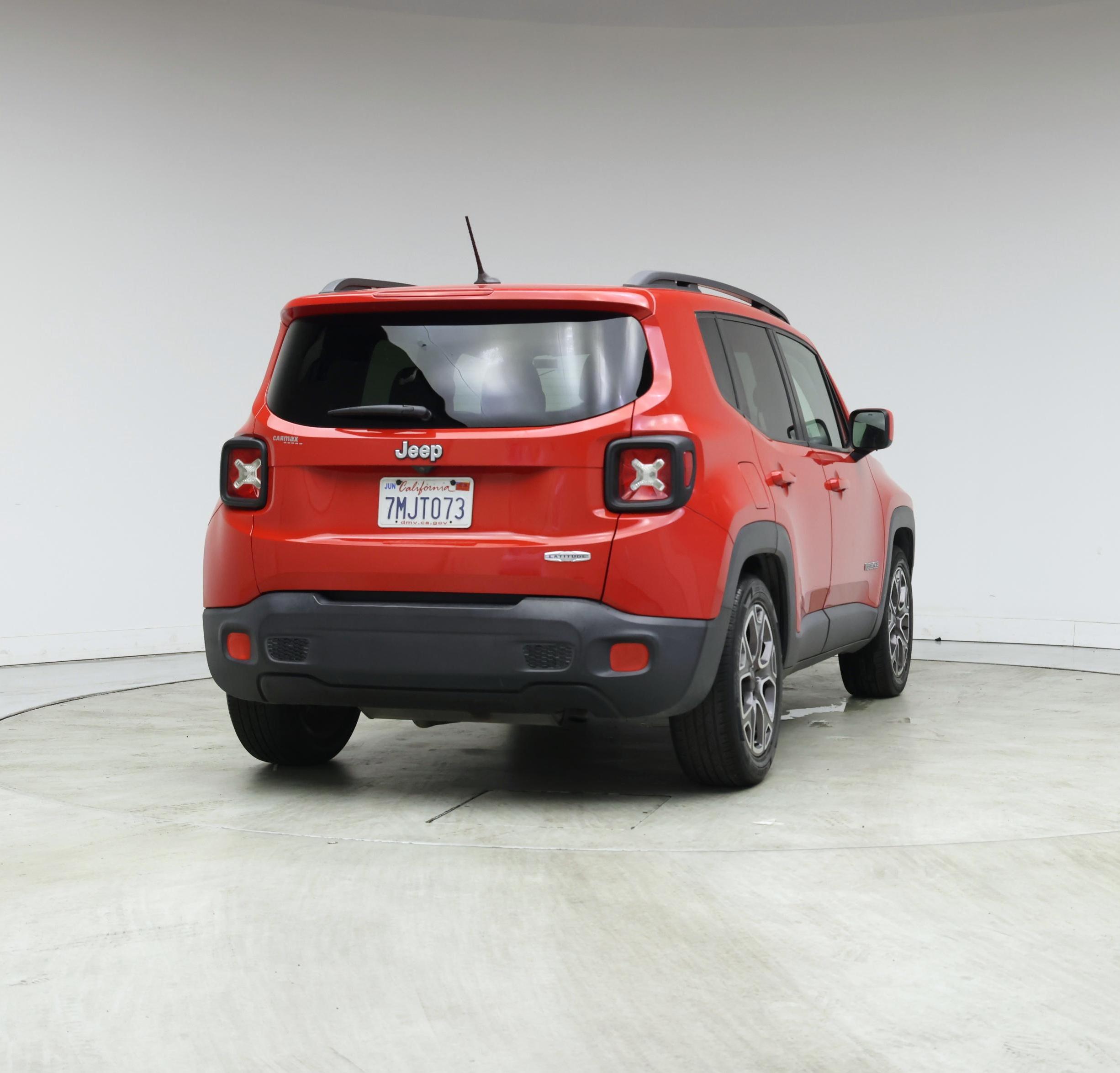 Thumbnail: 2015 Jeep Renegade - 8