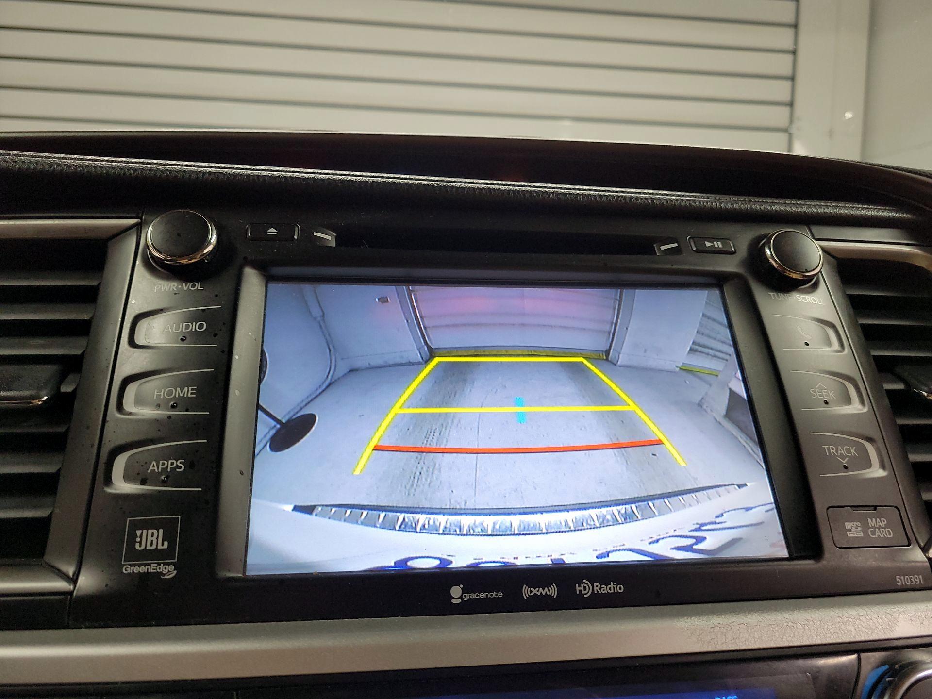 Thumbnail: 2019 Toyota Highlander - 15