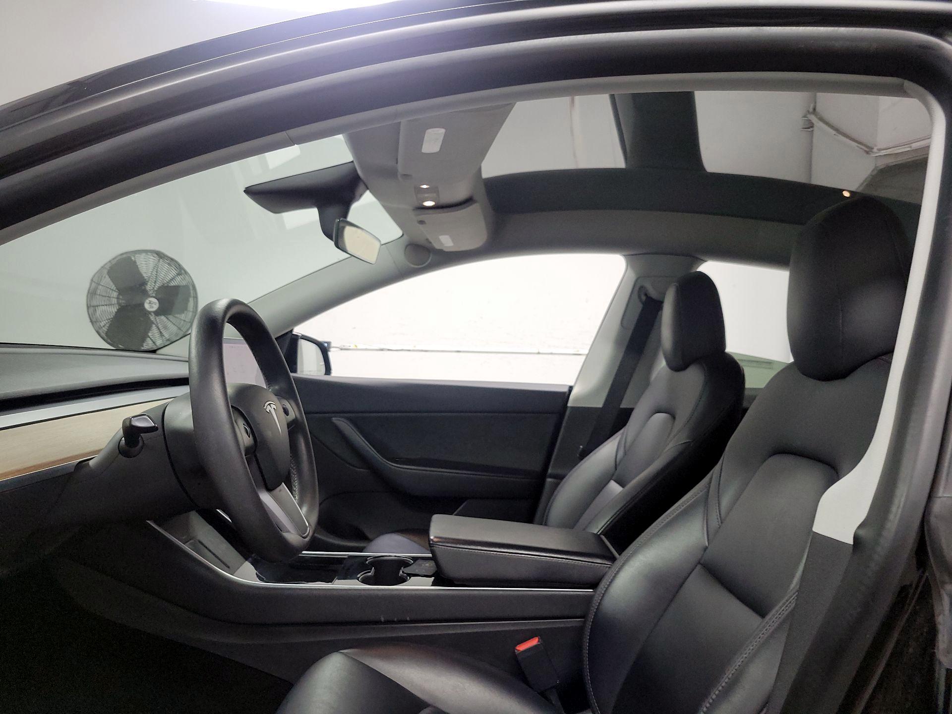 Thumbnail: 2021 Tesla Model Y - 18