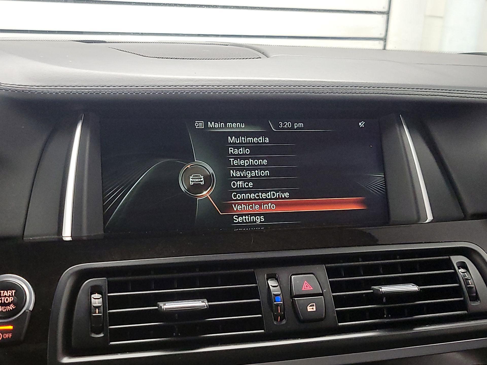 Thumbnail: 2014 BMW 5 Series - 14