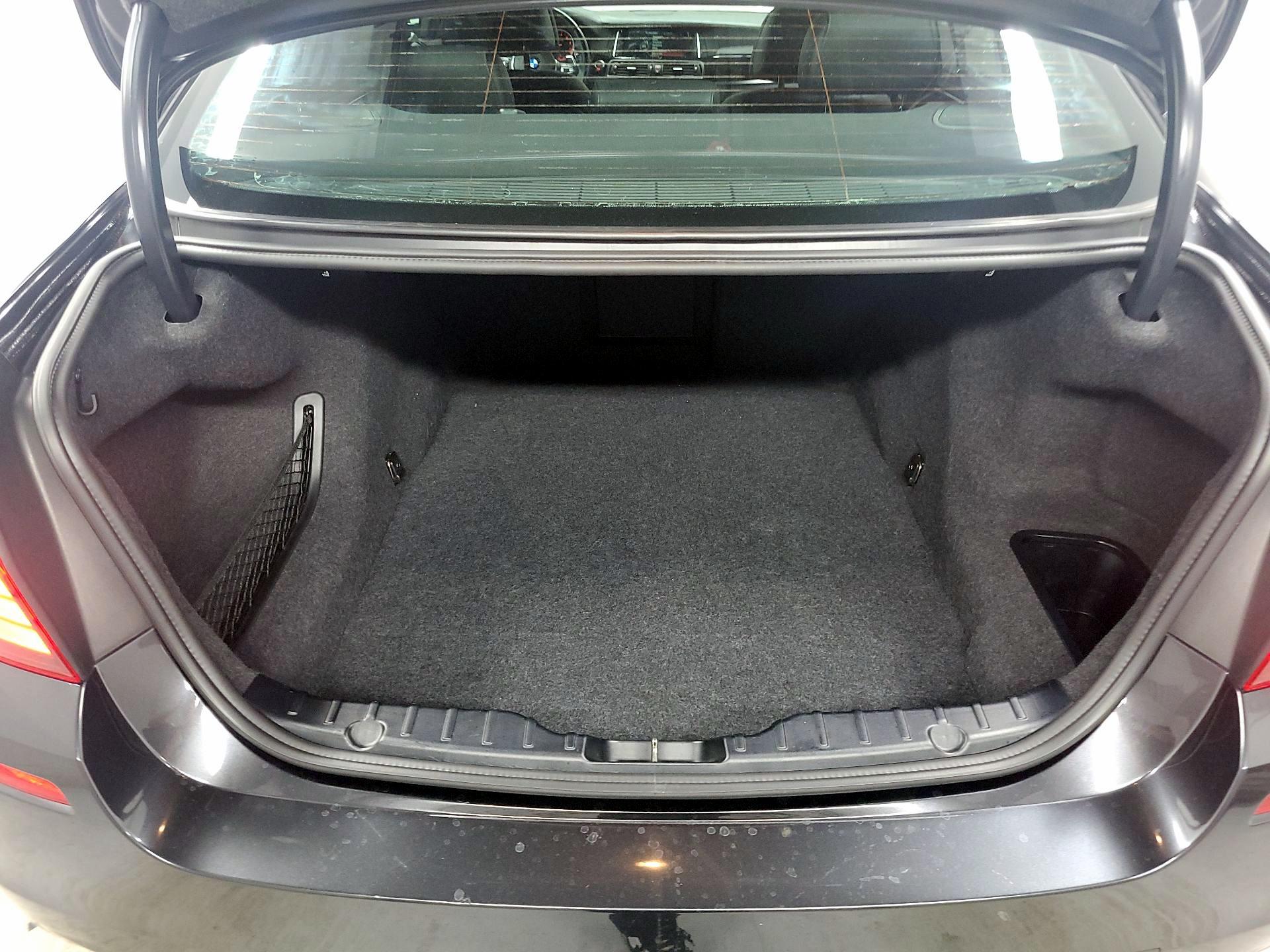 Thumbnail: 2014 BMW 5 Series - 18