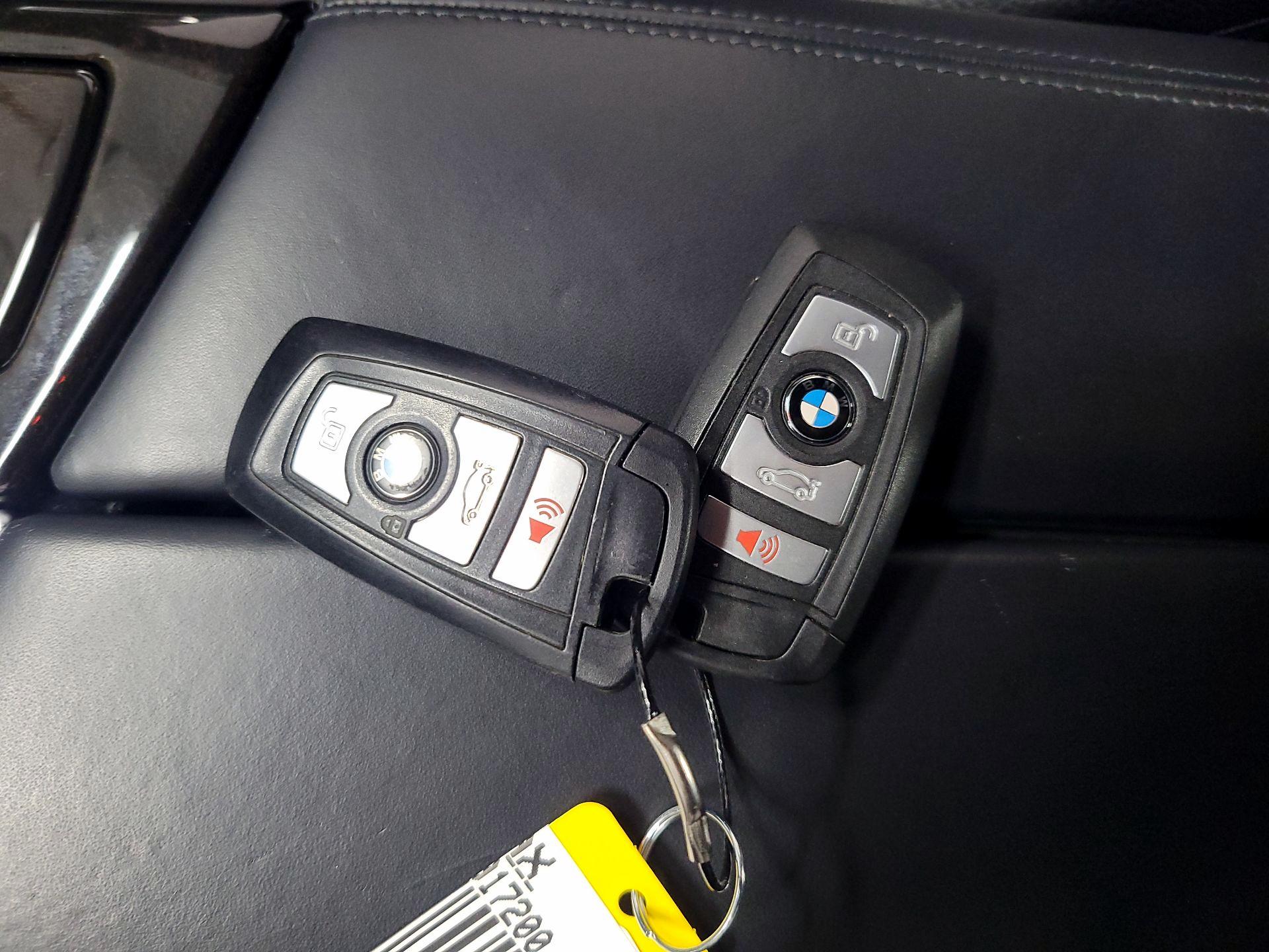Thumbnail: 2014 BMW 5 Series - 20
