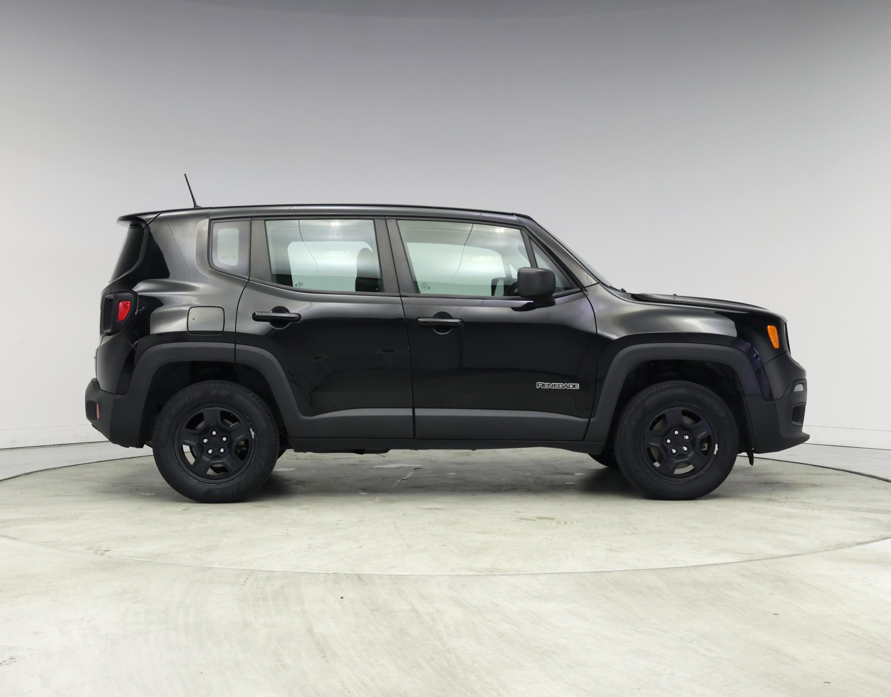 Thumbnail: 2018 Jeep Renegade - 7