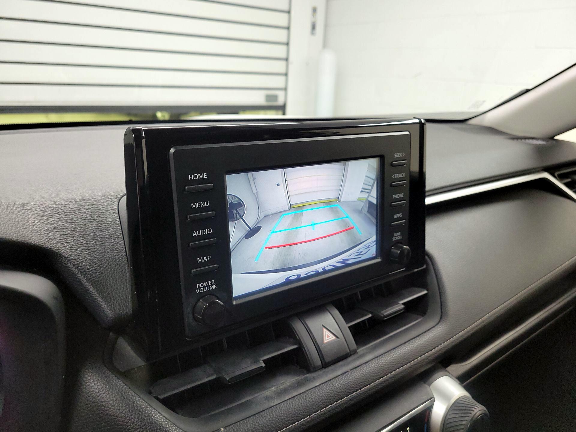 Thumbnail: 2019 Toyota RAV4 - 14
