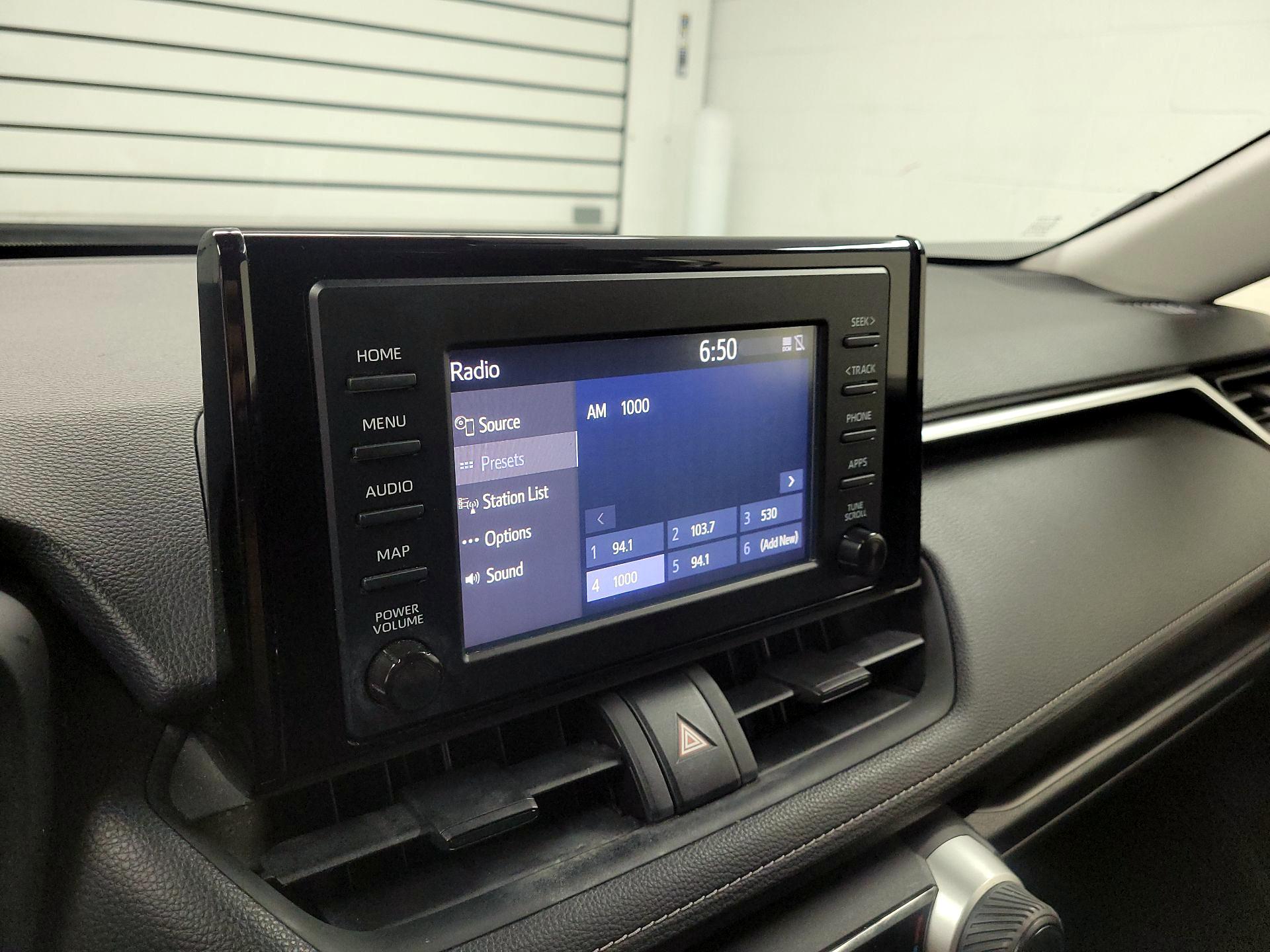 Thumbnail: 2019 Toyota RAV4 - 15
