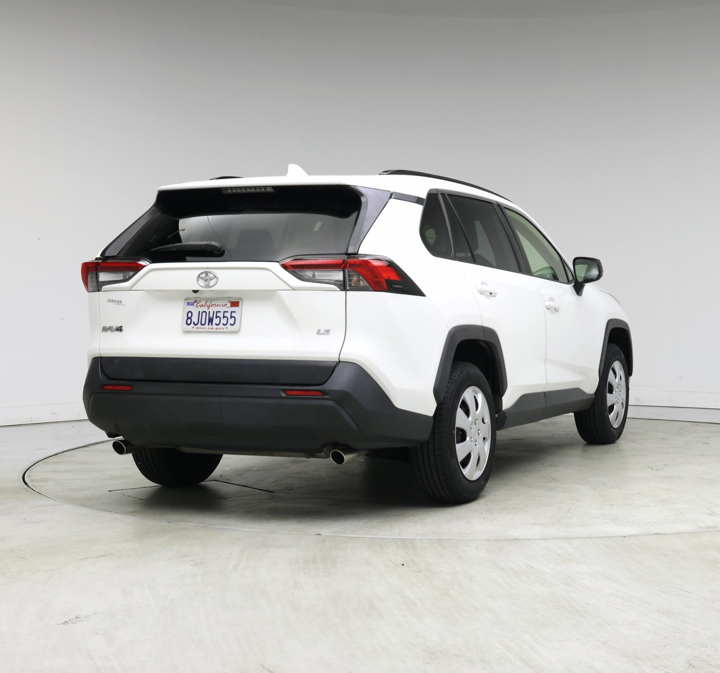 Thumbnail: 2019 Toyota RAV4 - 8